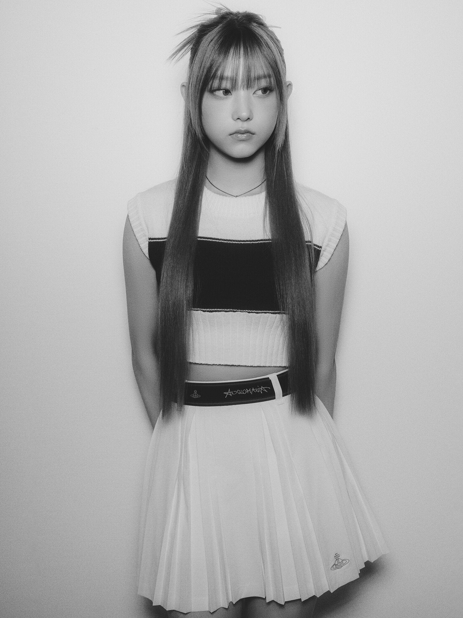 1501x2000 Haerin (NewJeans) Profile