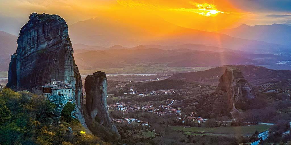 1024x512 How to Visit Meteora, Greece: Monasteries, Hours, Hikes & Tips