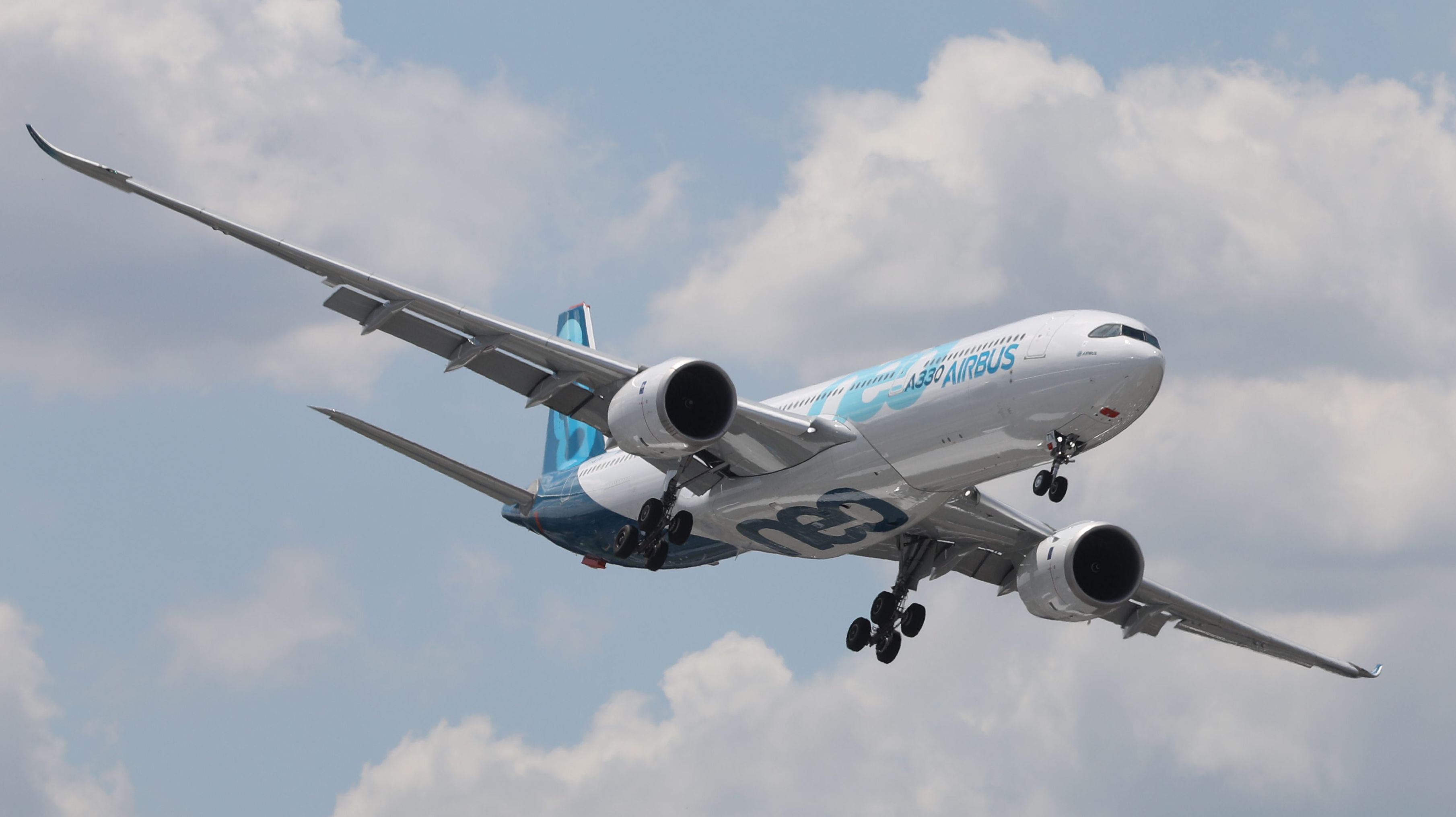 3619x2030 Airbus A330neo F WTTN