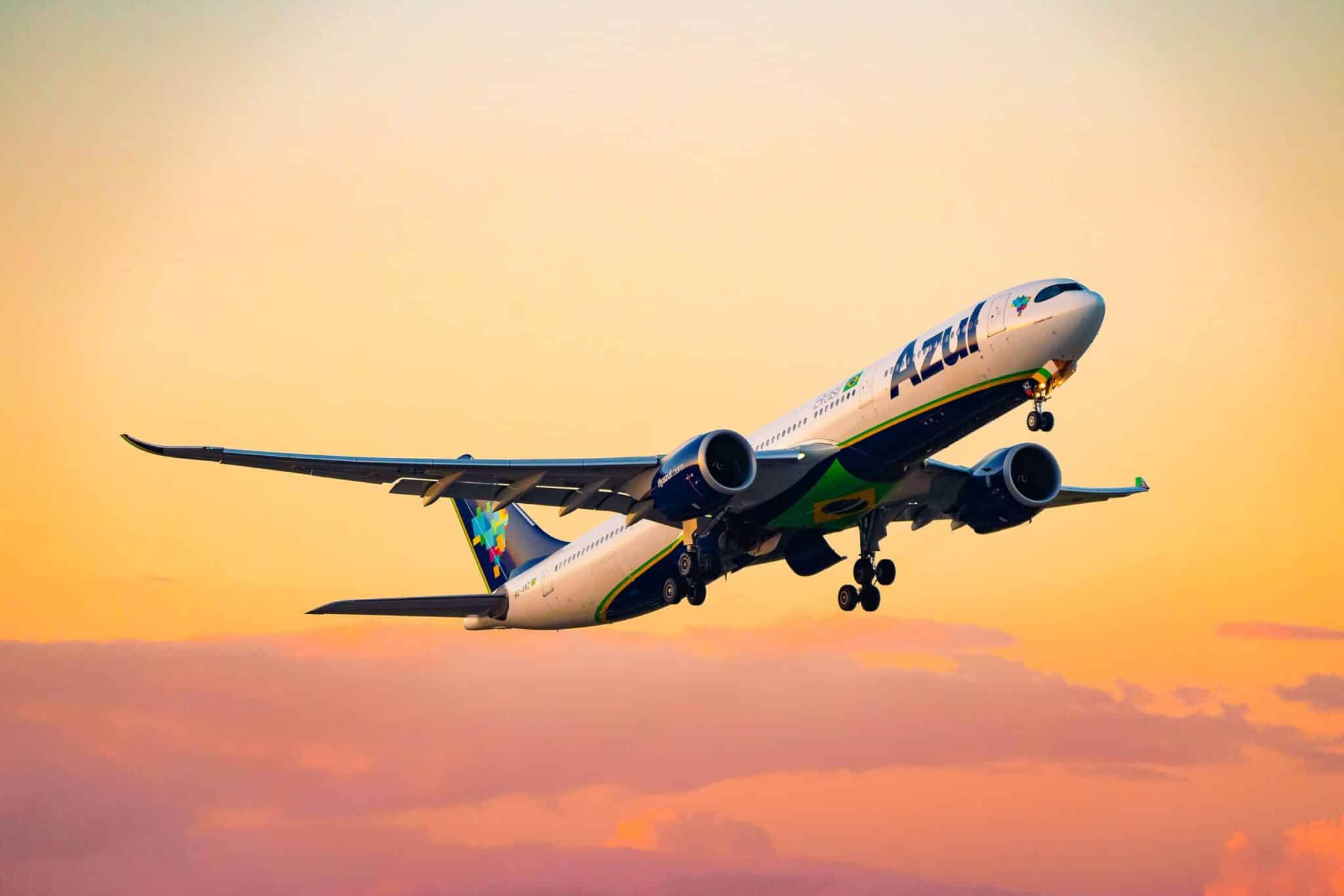 2048x1366 Azul launches primary public offering of preferred shares