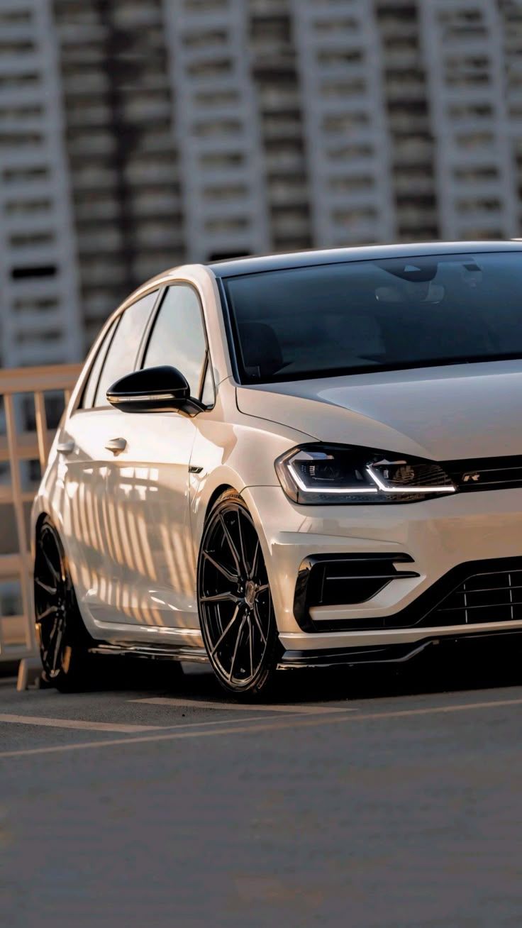 736x1308 Golf Mk7r