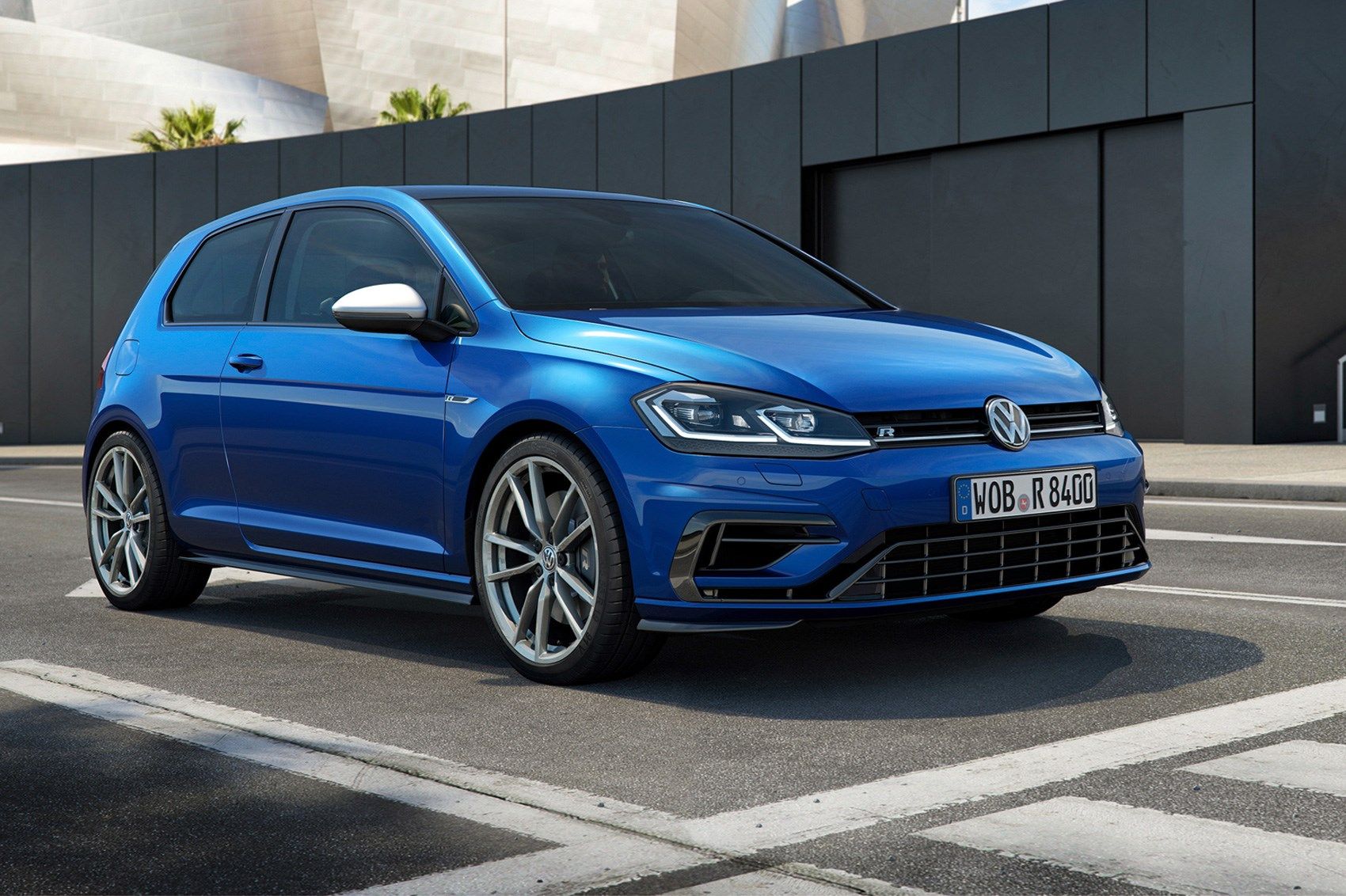 1700x1132 New(ish) VW Golf R for 2017: fast Golf gets a facelift
