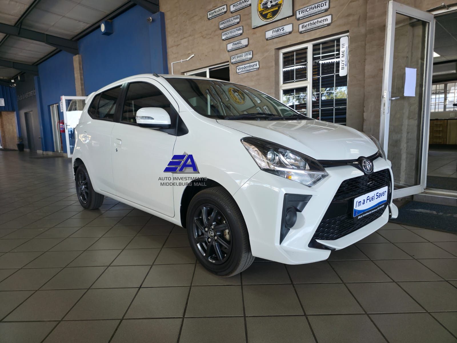 1600x1200 Toyota Agya 1.0