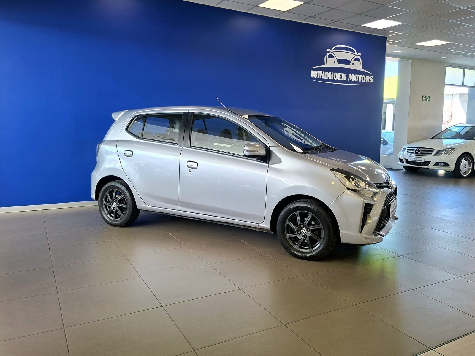 1600x1200 Toyota Agya 1.0 Automatic 000 Km