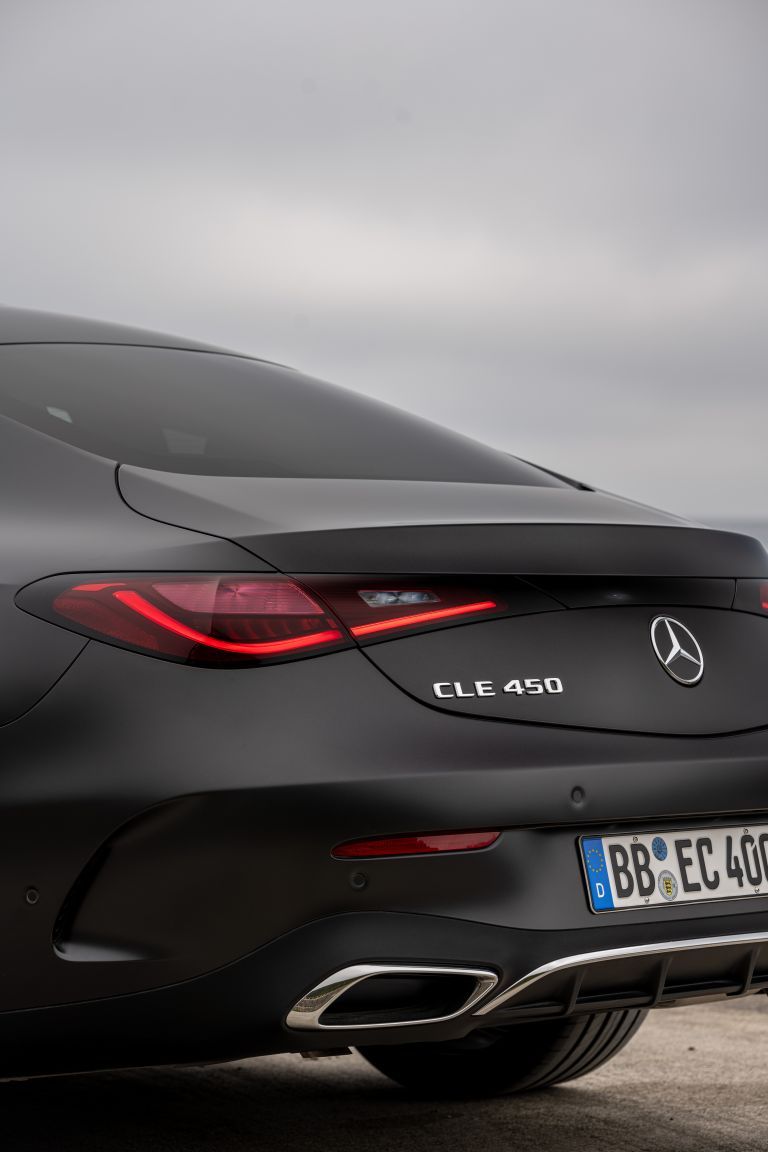768x1152 Mercedes Benz CLE 450 Coupé 4Matic Quality Free High Resolution Car Image, Picture And Photo