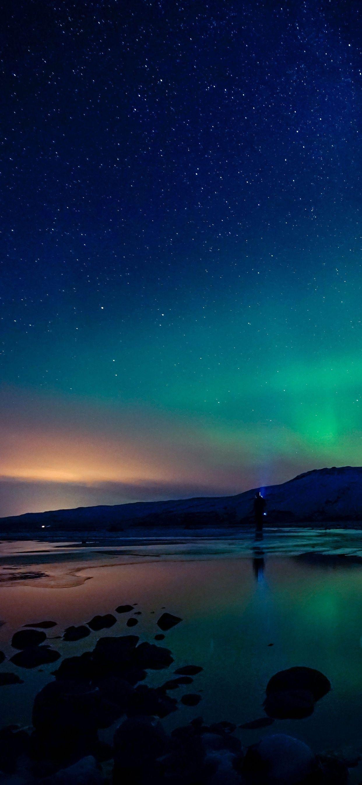 1242x2688 Northern Lights iPhone Xs Max Wallpaper