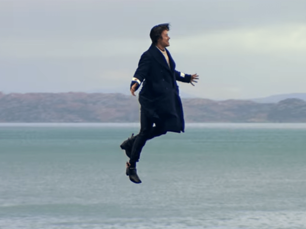 1024x768 Harry Styles gives pure emotion for “Sign Of The Times”
