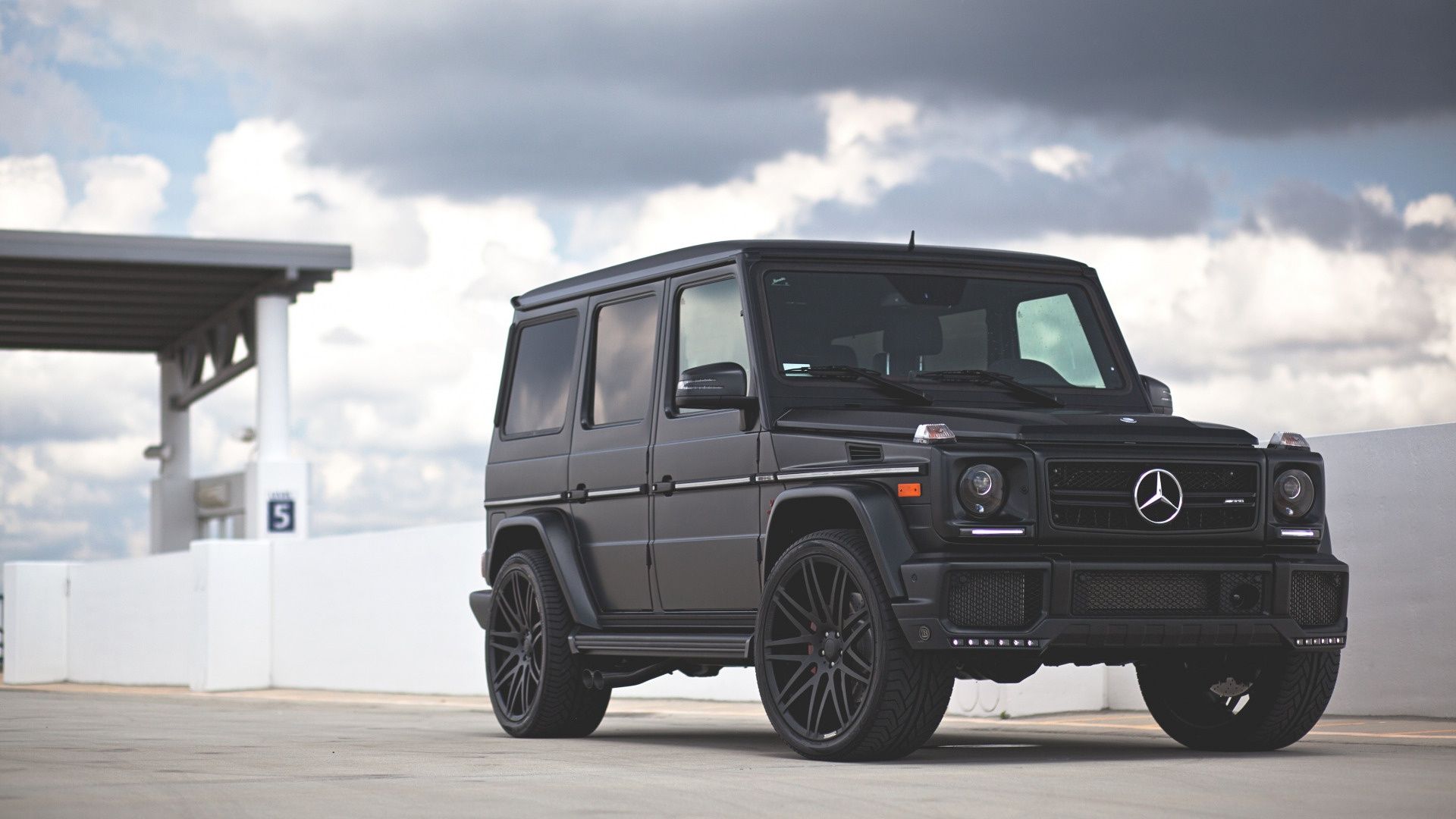 1920x1080 Wallpaper G63 Amg, Obloka, Parking, Black, Gaelic For Mobile And Desktop, Section Mercedes, Resolution 1920x1080