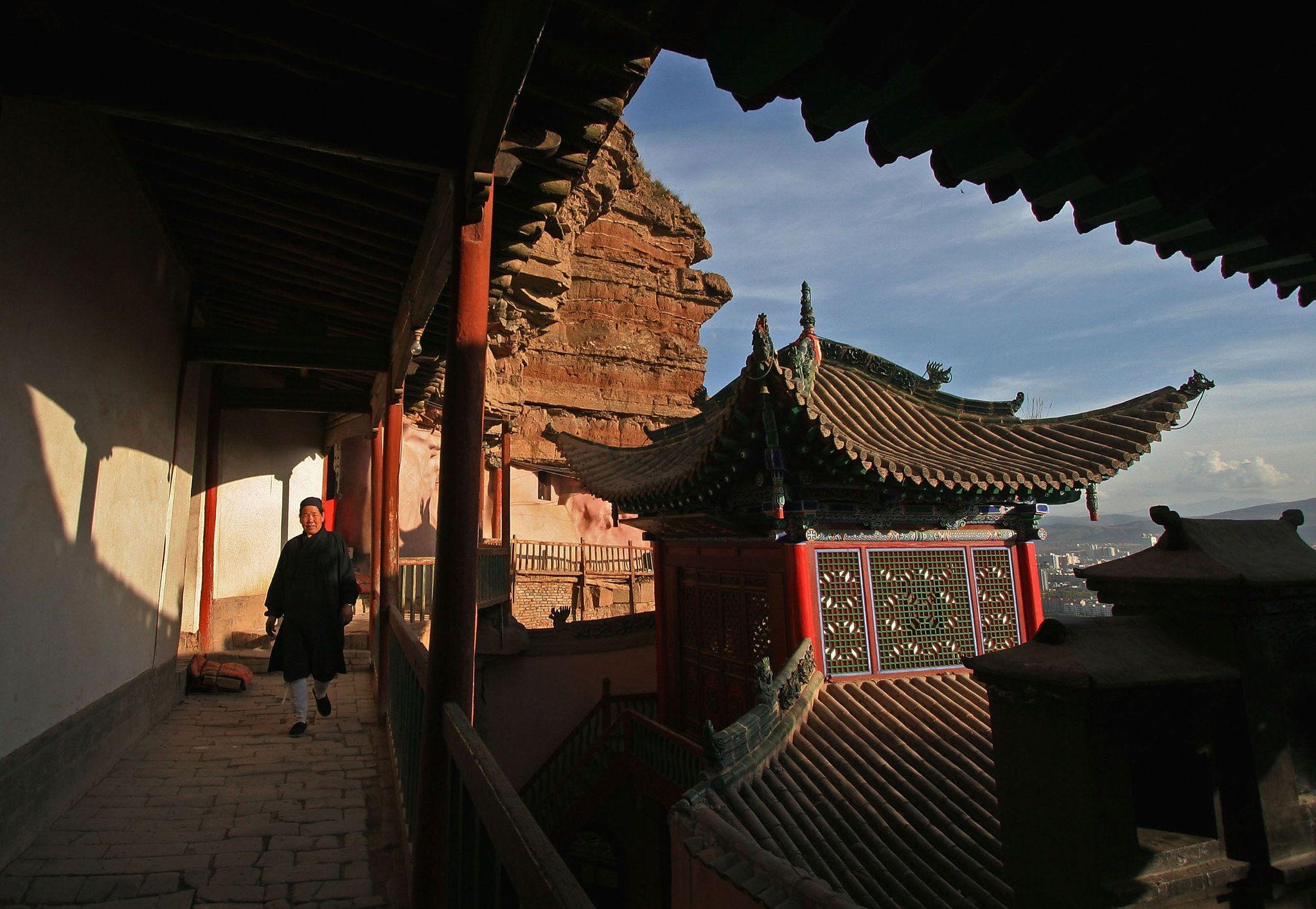 2048x1414 Reconstructing Taoism's Transformation in China