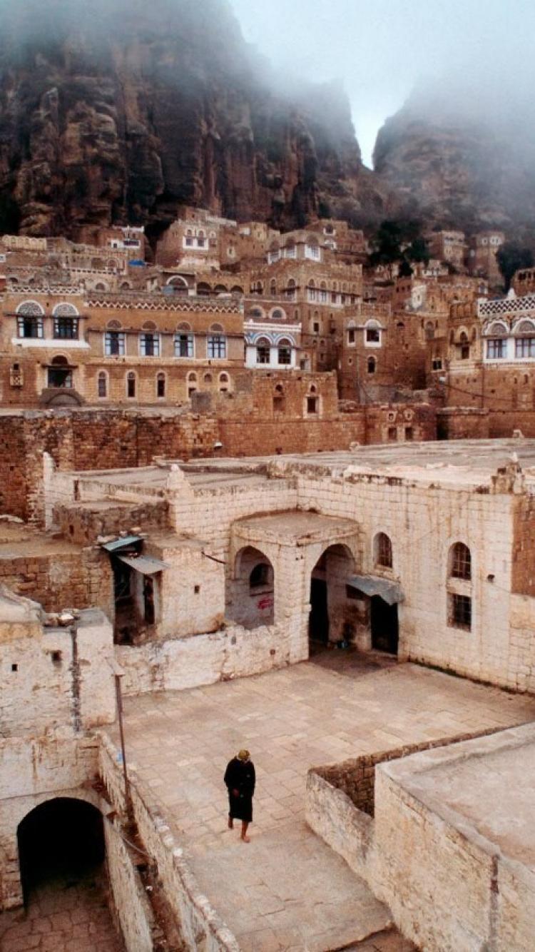 750x1334 Yemen Wallpaper