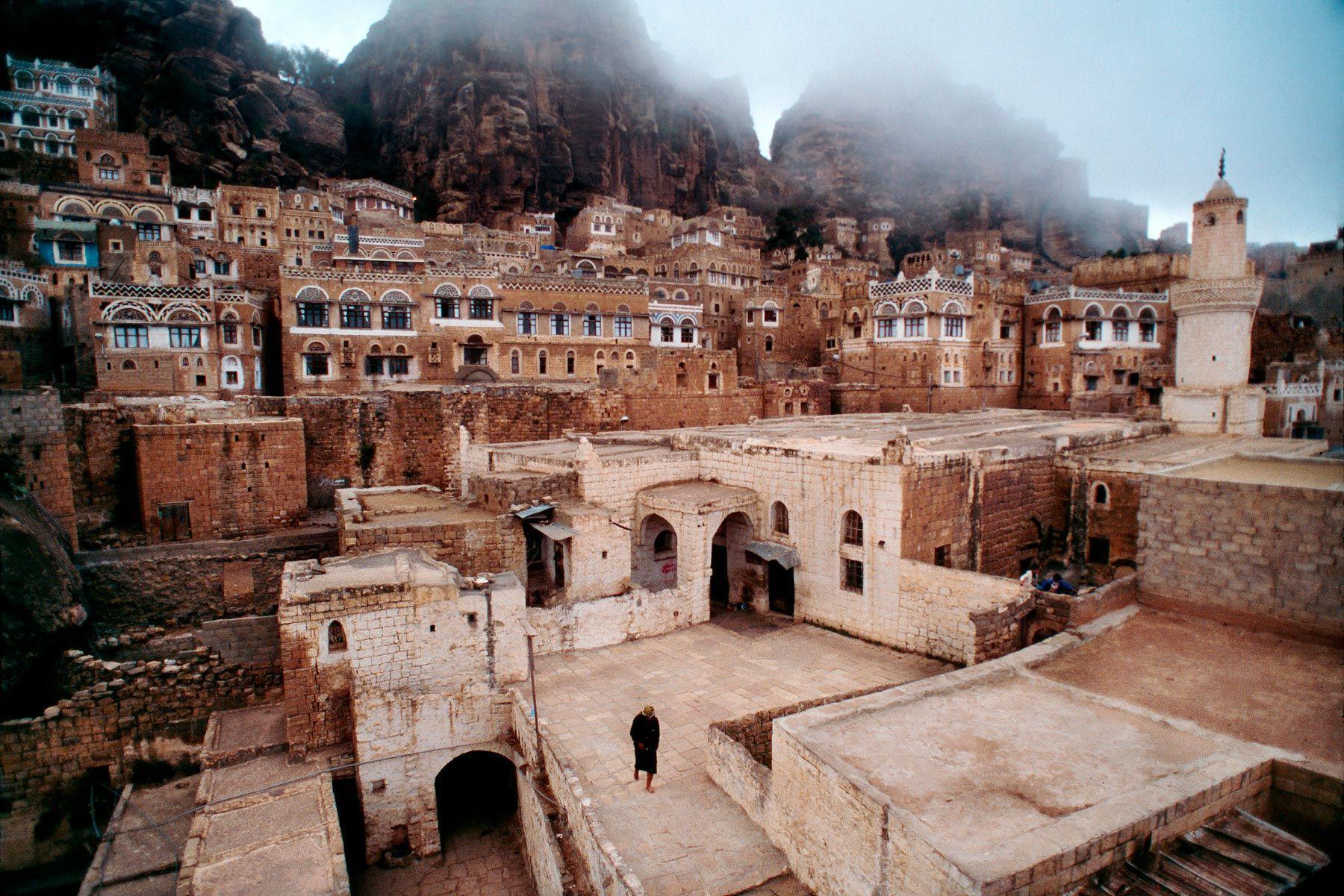 1800x1201 Yemen Wallpaper