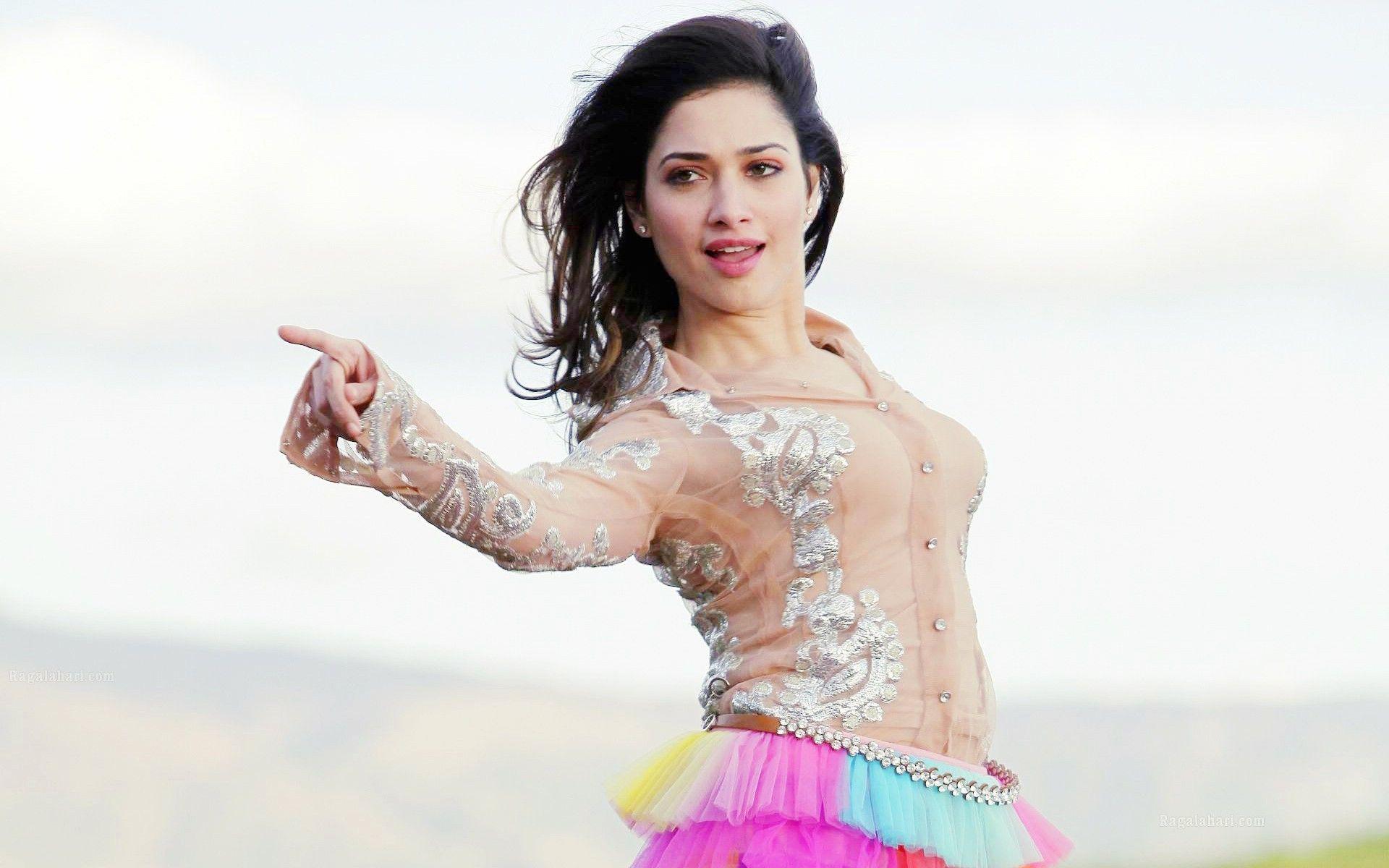 1920x1200 tamanna bhatia free wallpaper for desktop. Photo galleries, Glamour, Bollywood wallpaper