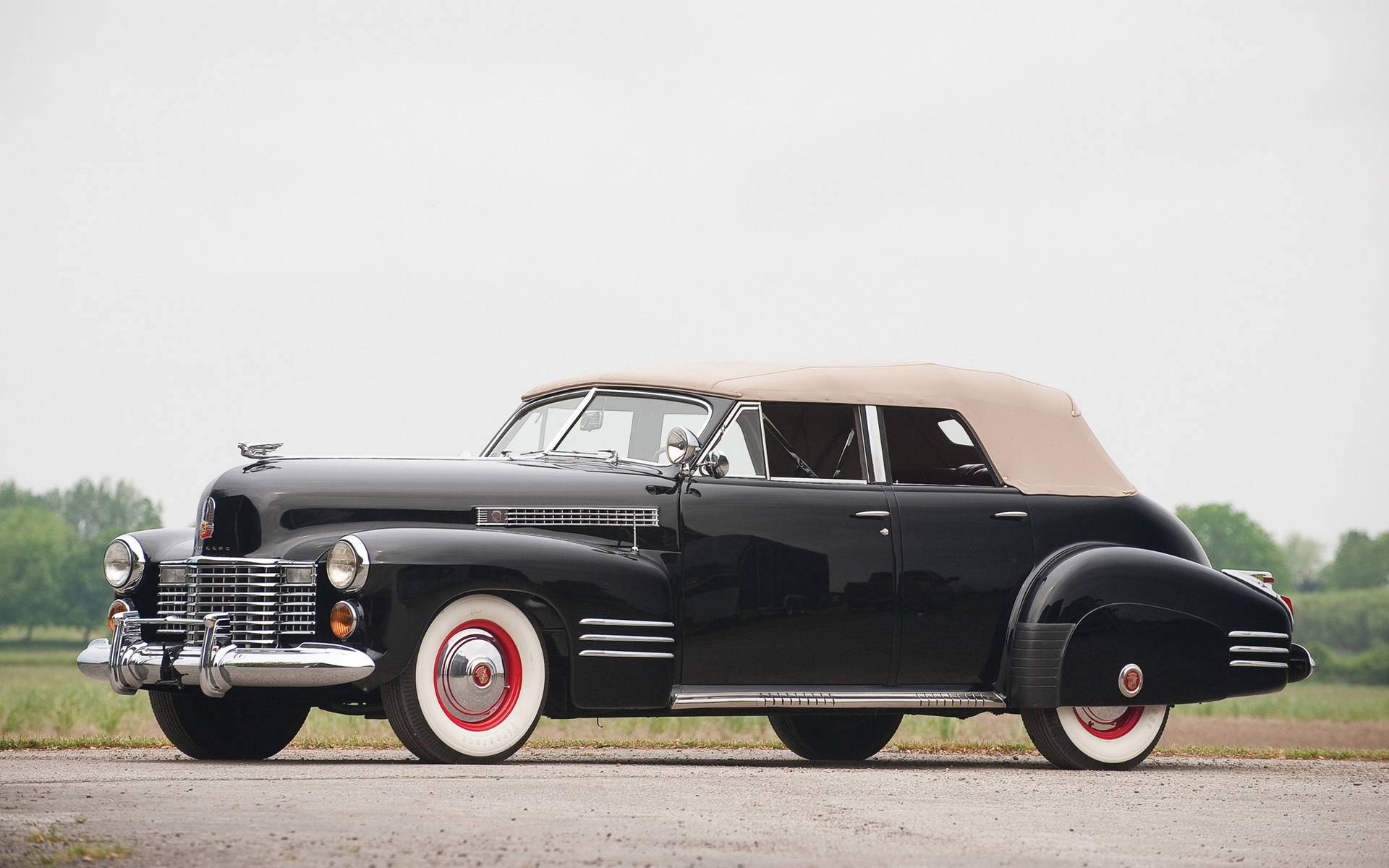 1920x1200 Vintage Car Wallpaper