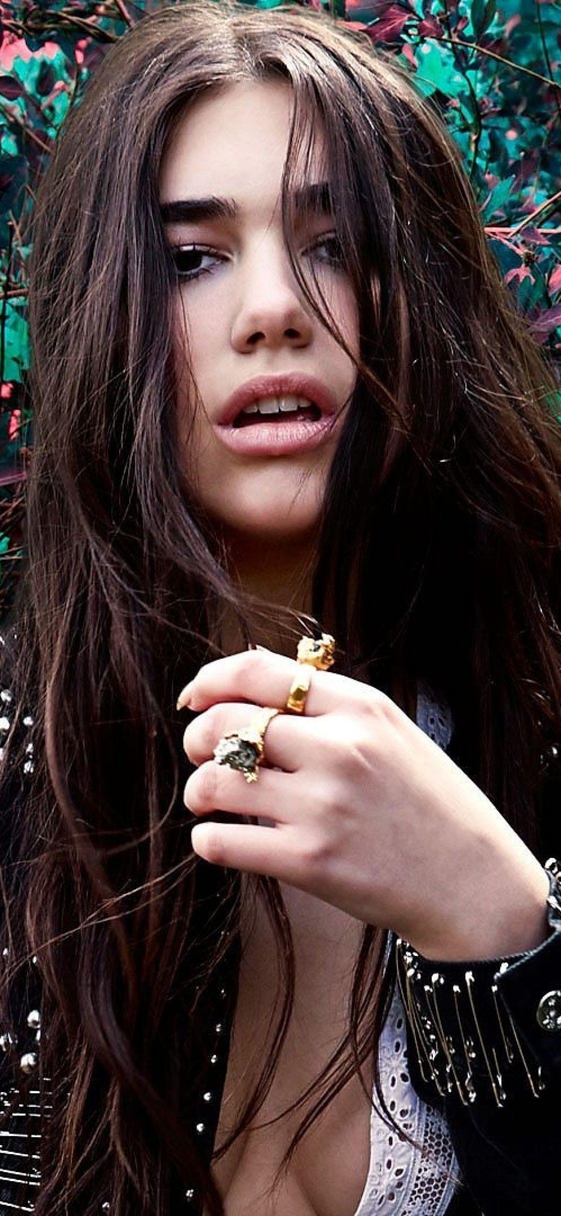 1125x2436 Dua Lipa iPhone XS Wallpaper Download