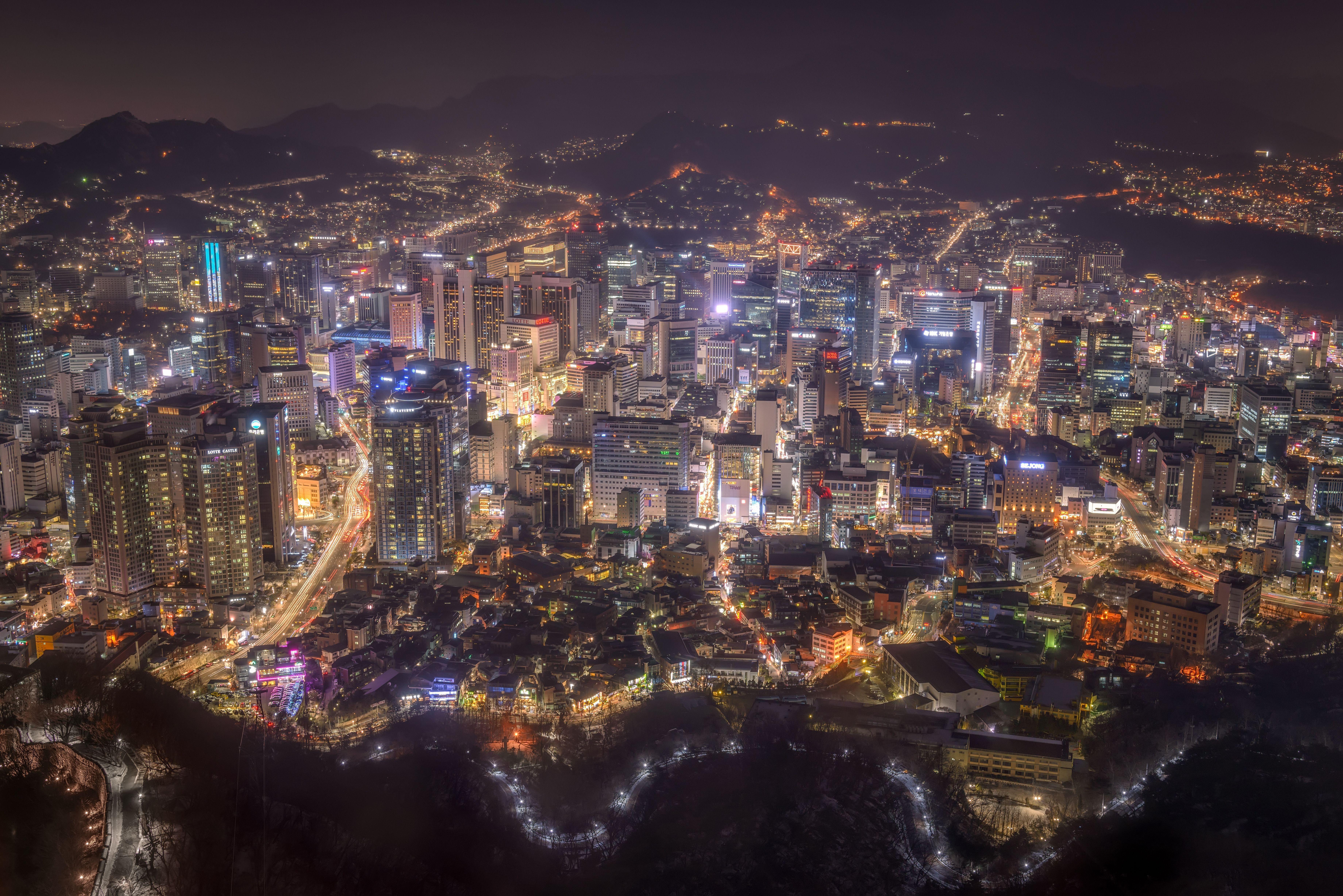 7360x4912 Seoul at Night Wallpaper