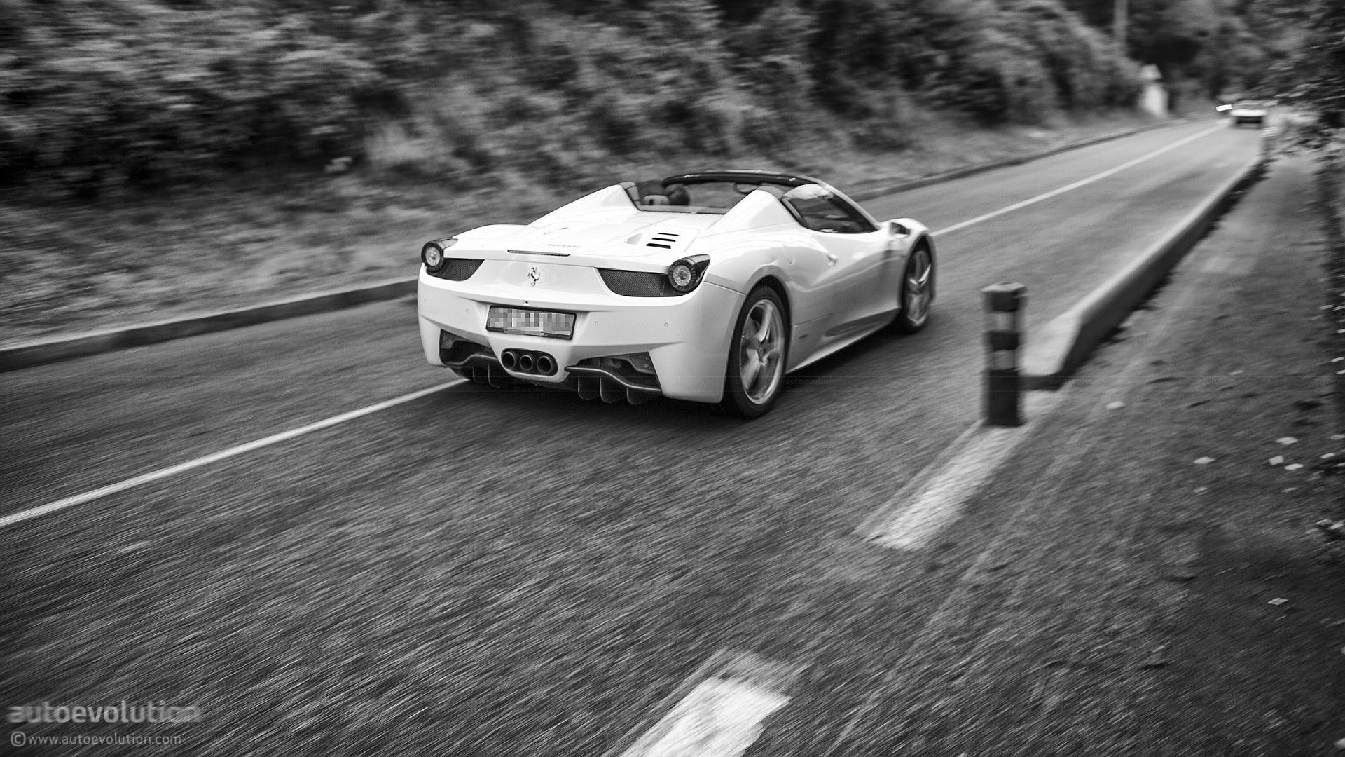 1920x1080 FERRARI 458 Spider Review
