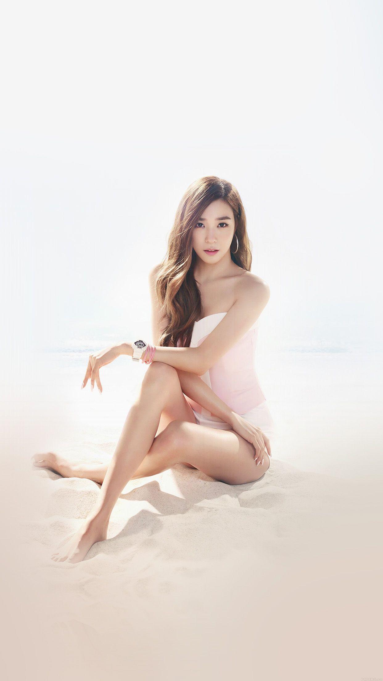 1242x2208 iPhone7papers snsd tiffany music beach