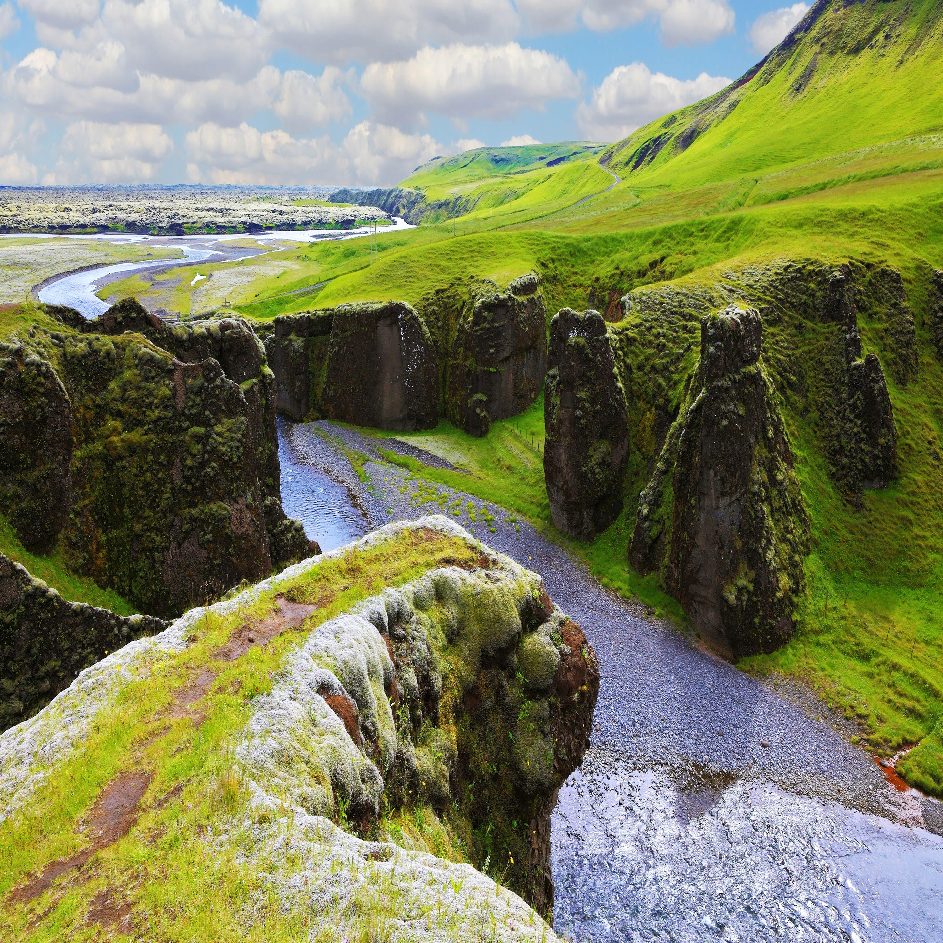 3000x3000 Wallpaper Iceland canyon Fjadrargljufur Crag Canyon Nature 3000x3000