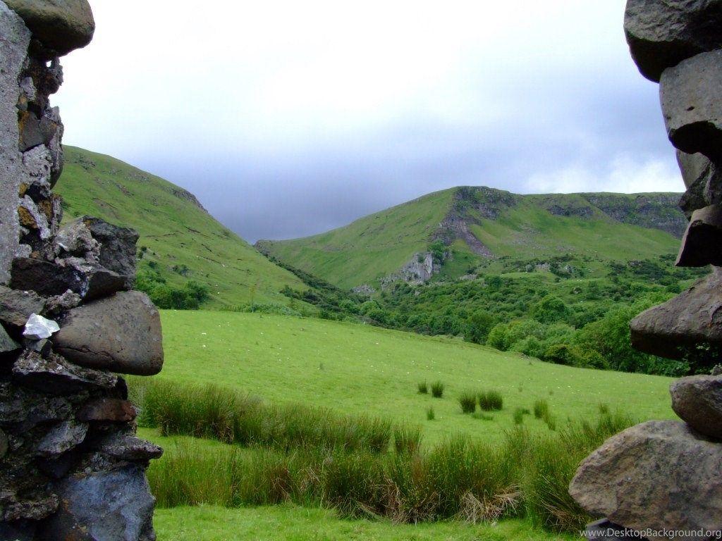 1024x768 Wallpaper People Dancing All World Visits Ireland Countryside