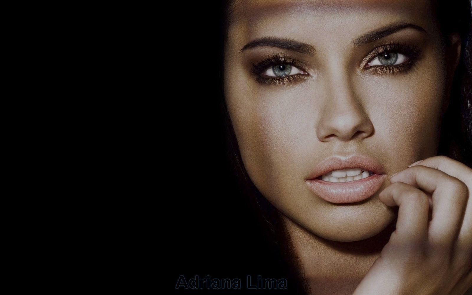 1600x1000 Adriana Lima HD Wallpaper