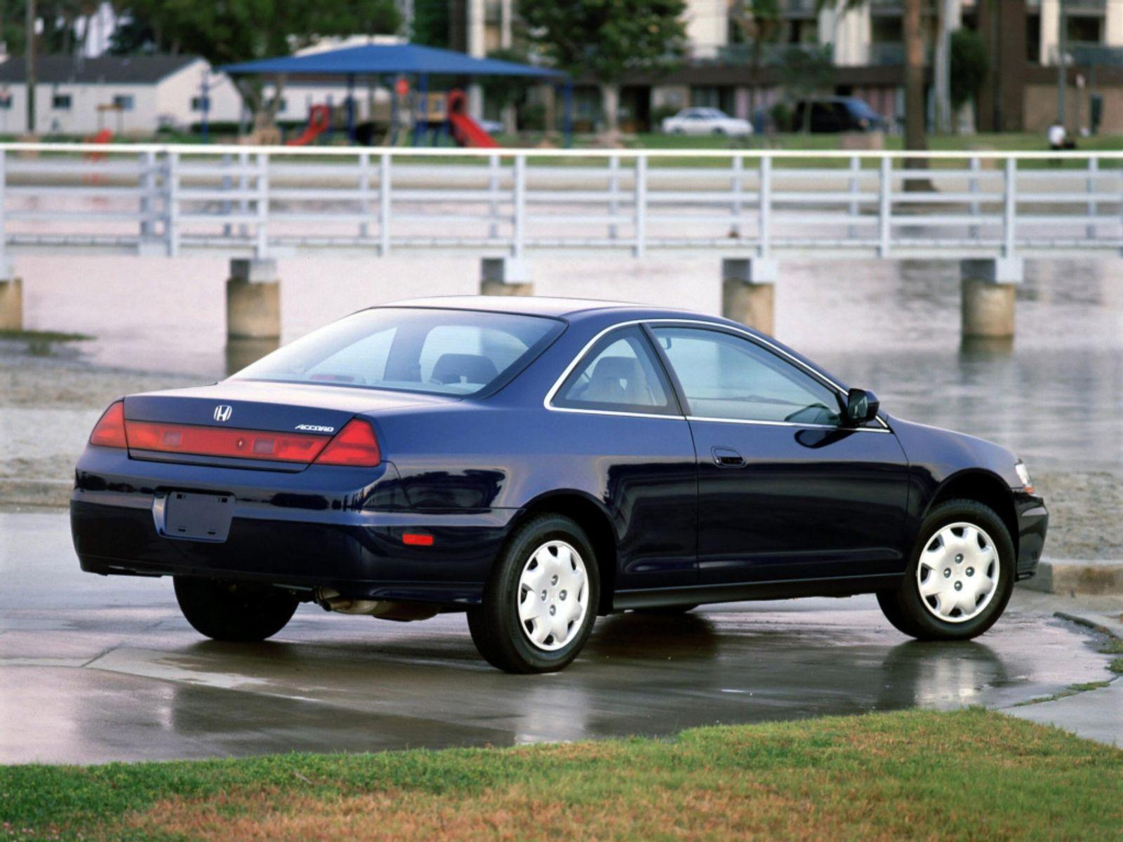 1600x1200 HONDA ACCORD