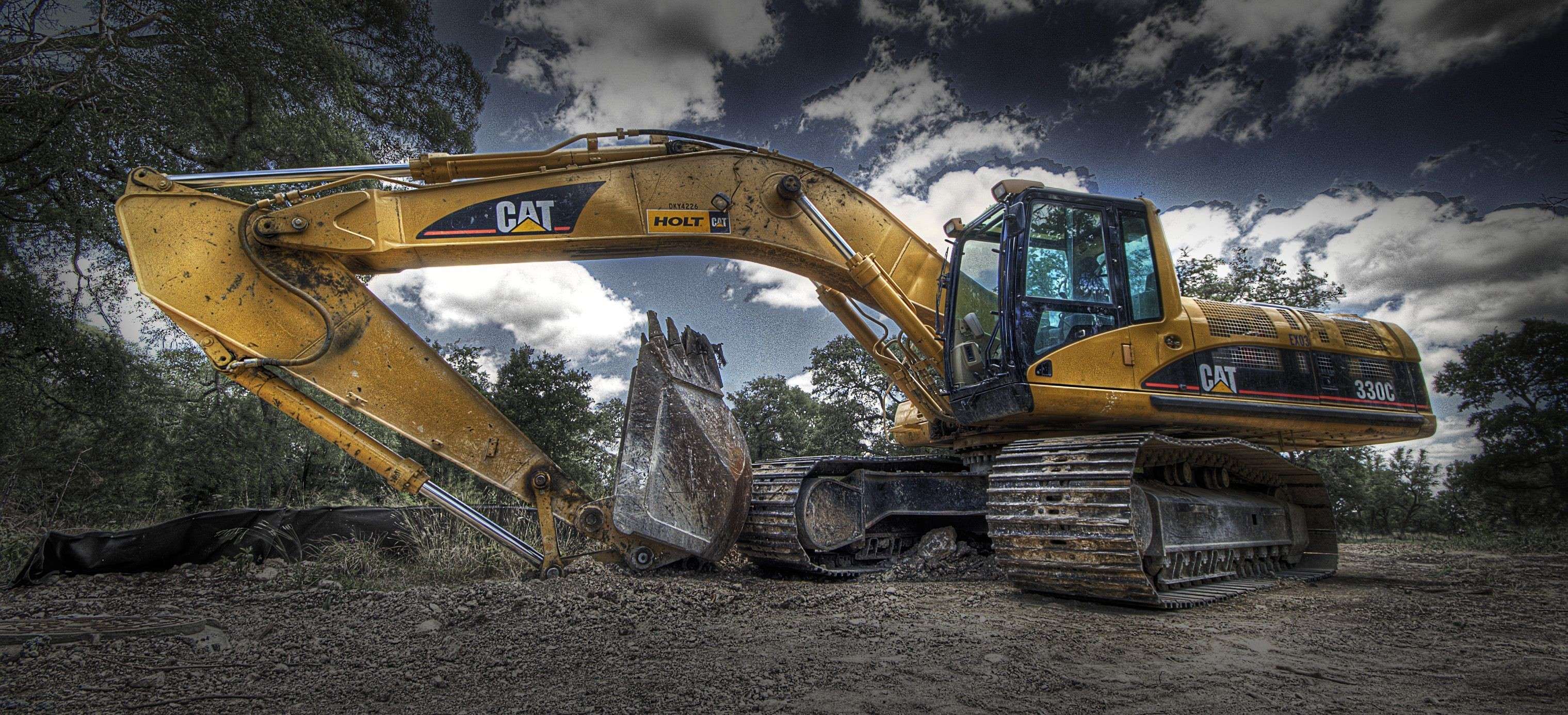 3039x1386 Cat Excavator Wallpaper