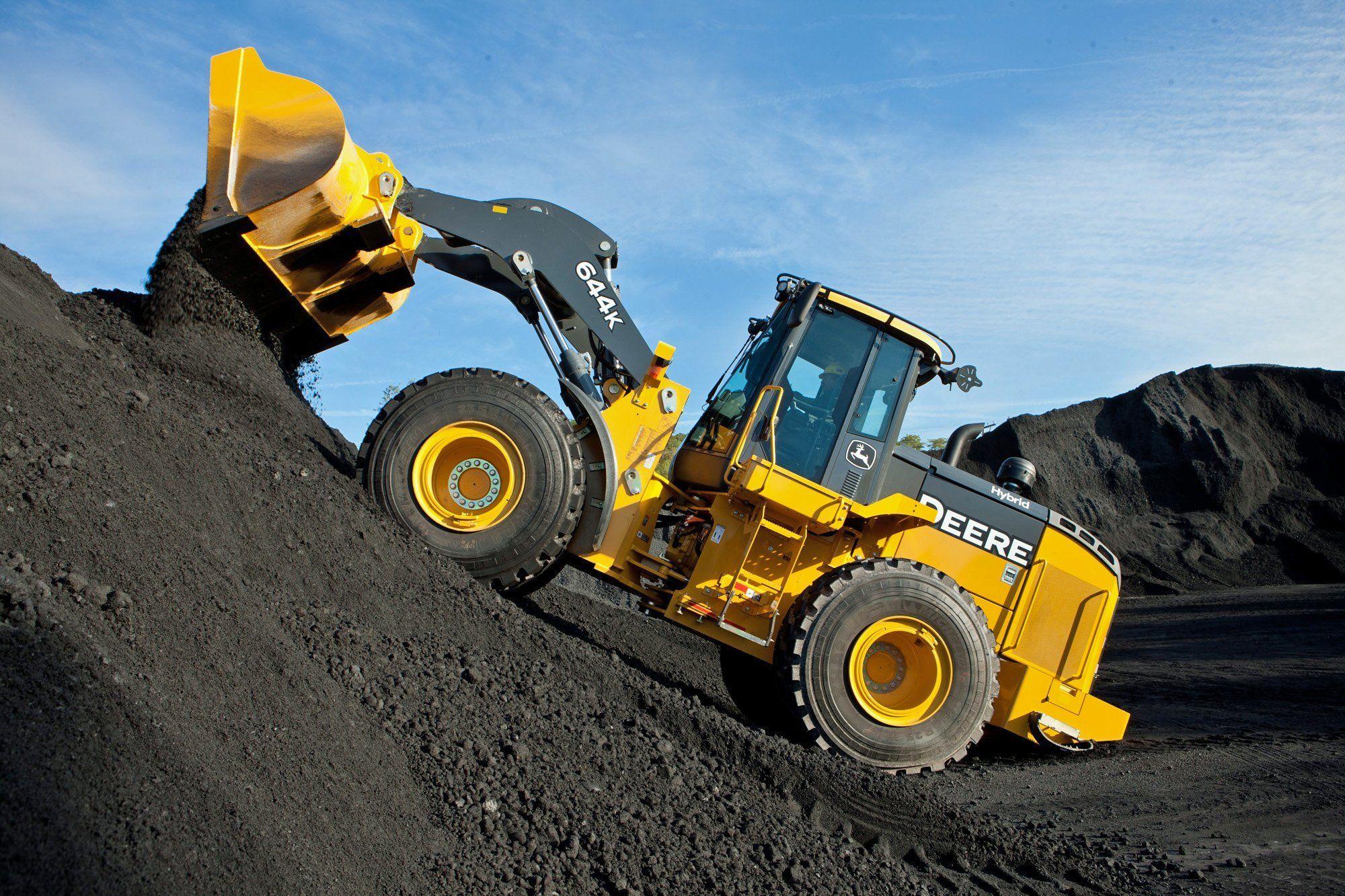 2000x1333 Heavy Machinery