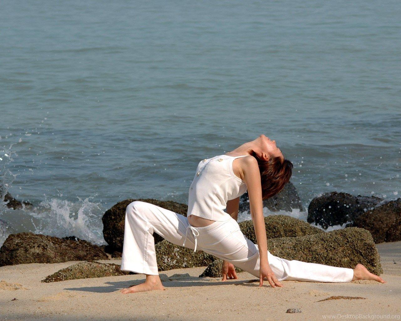 1280x1024 Beach Yoga Girl Widescreen HD Wallpaper Download Yoga Image Free. Desktop Background