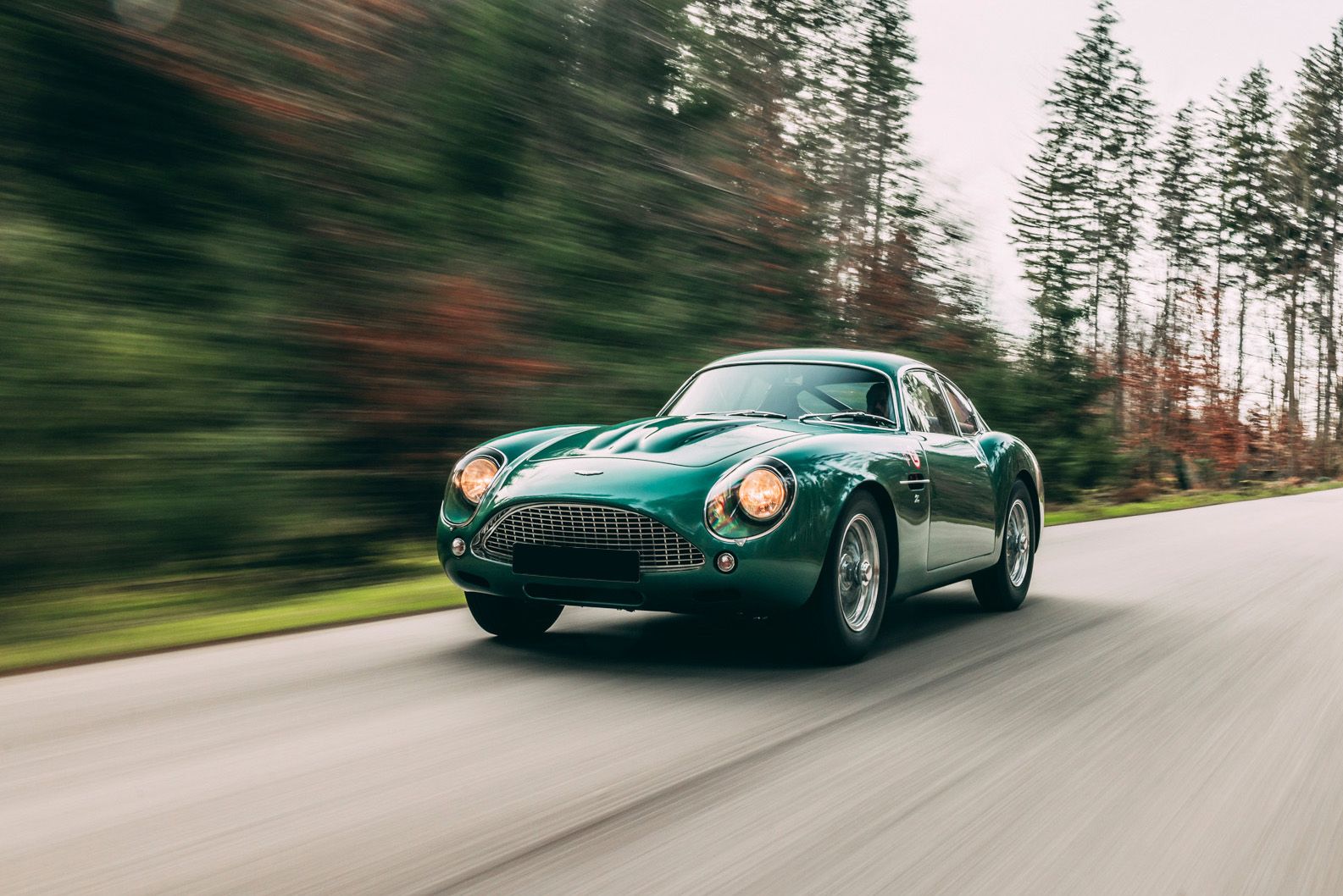 1585x1058 Aston Martin DB4 GT Zagato Continuation