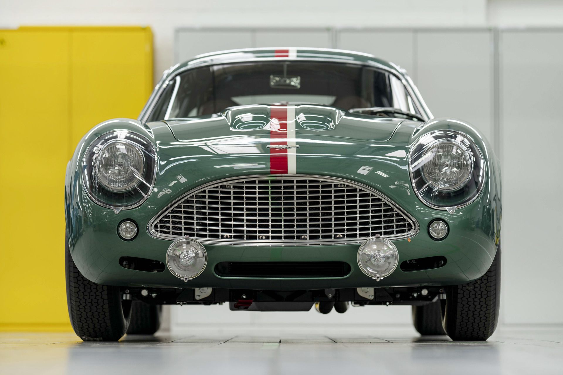 1920x1280 Aston Martin delivers first DB4 GT Zagato continuation cars