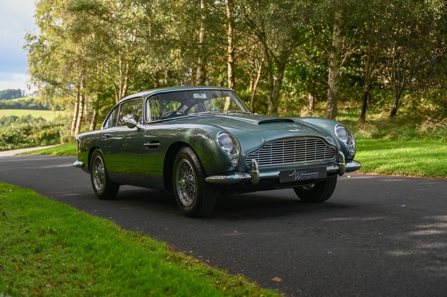 1500x998 Aston Martin DB4 Series V Vantage AW280923