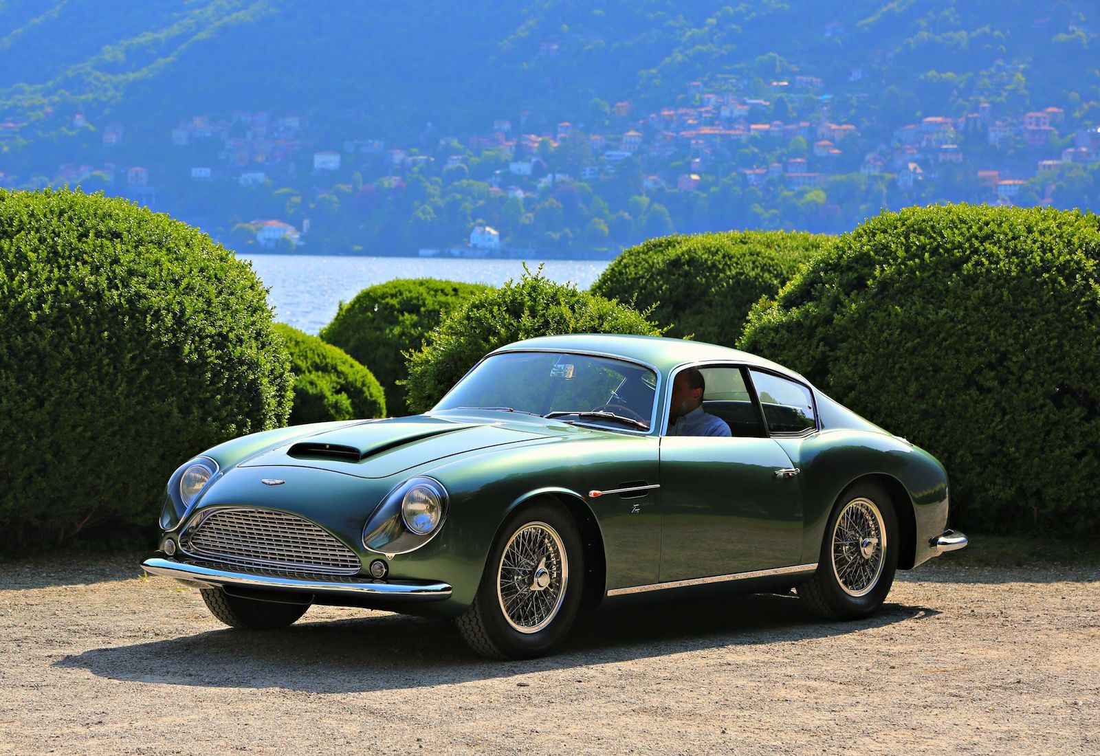 1600x1100 Aston Martin DB4 GT Zagato