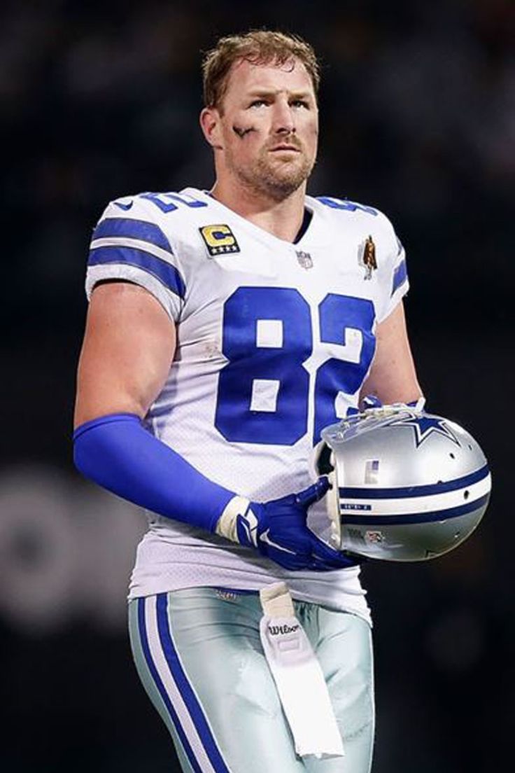 736x1104 Jason Witten Young