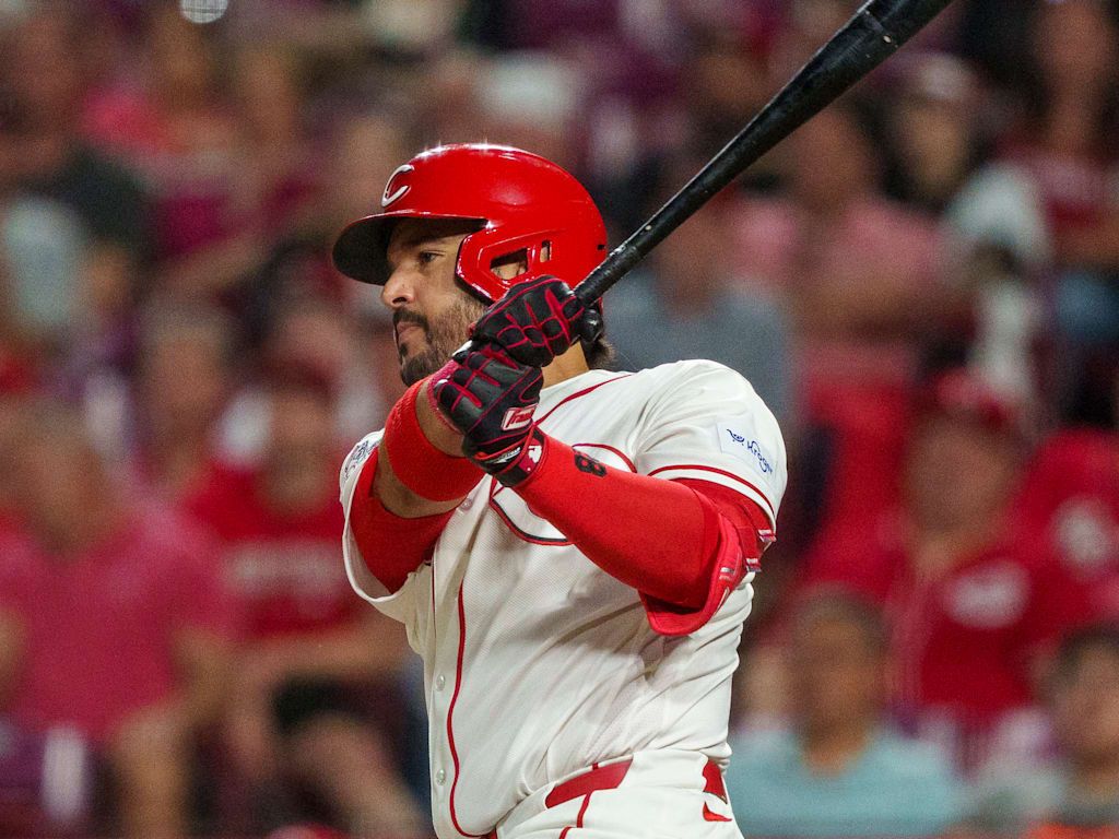 1024x768 Eugenio Suárez Stats and Highlights Player Stories