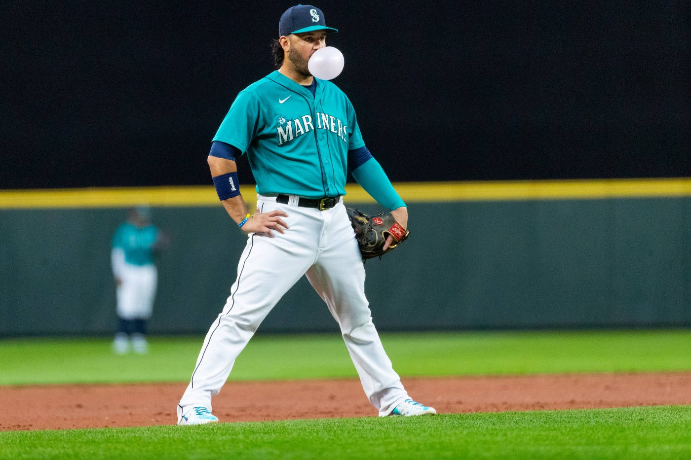 1400x933 Download Mariners Eugenio Suarez White Gum Wallpaper