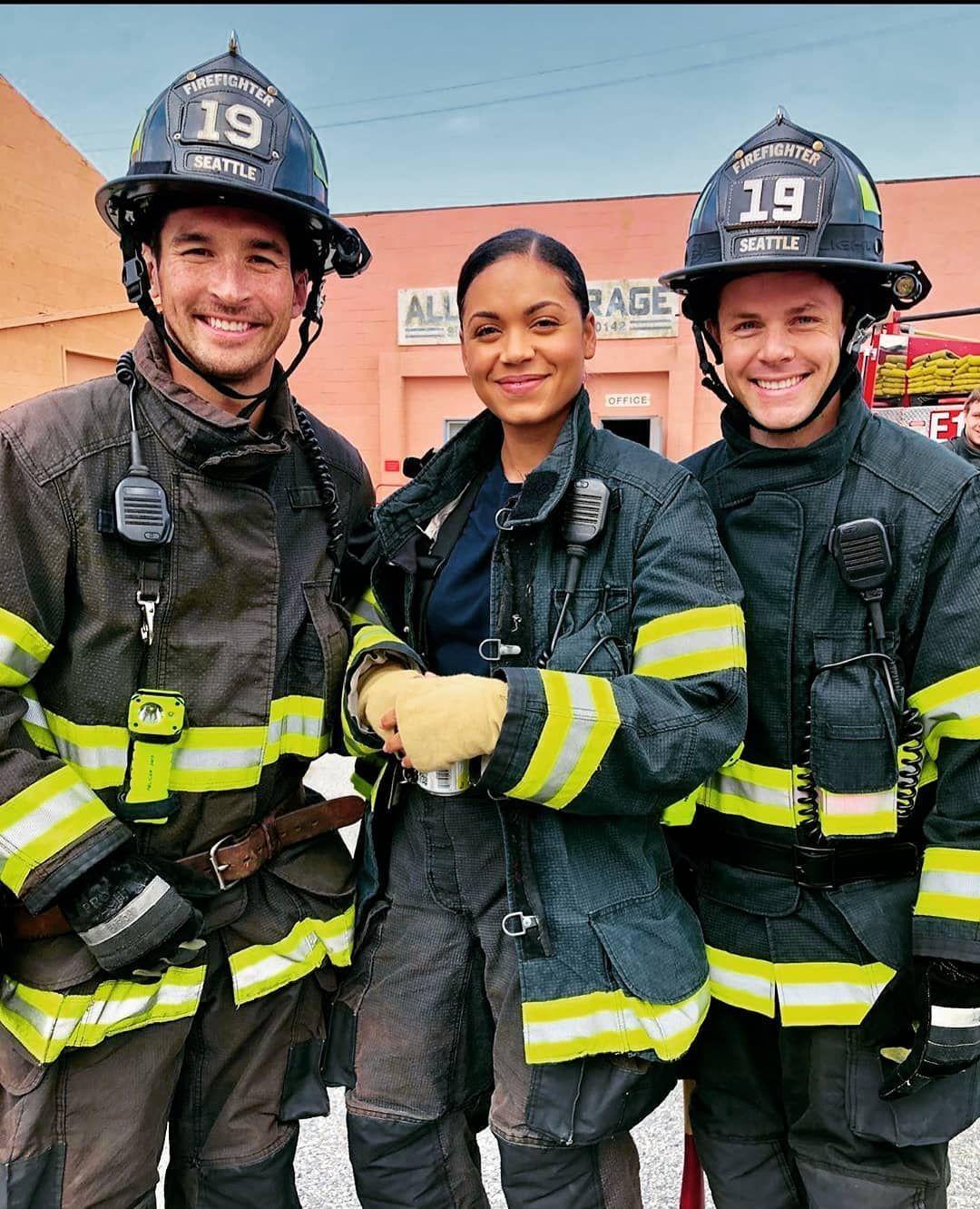 1080x1332 curtidas, 10 comentários 19 Brasil no Instagram: “Amo muito ❤️❤️❤️ • Encontrou o post n. Bombeiros mulheres, Bombeiro, Bombeira