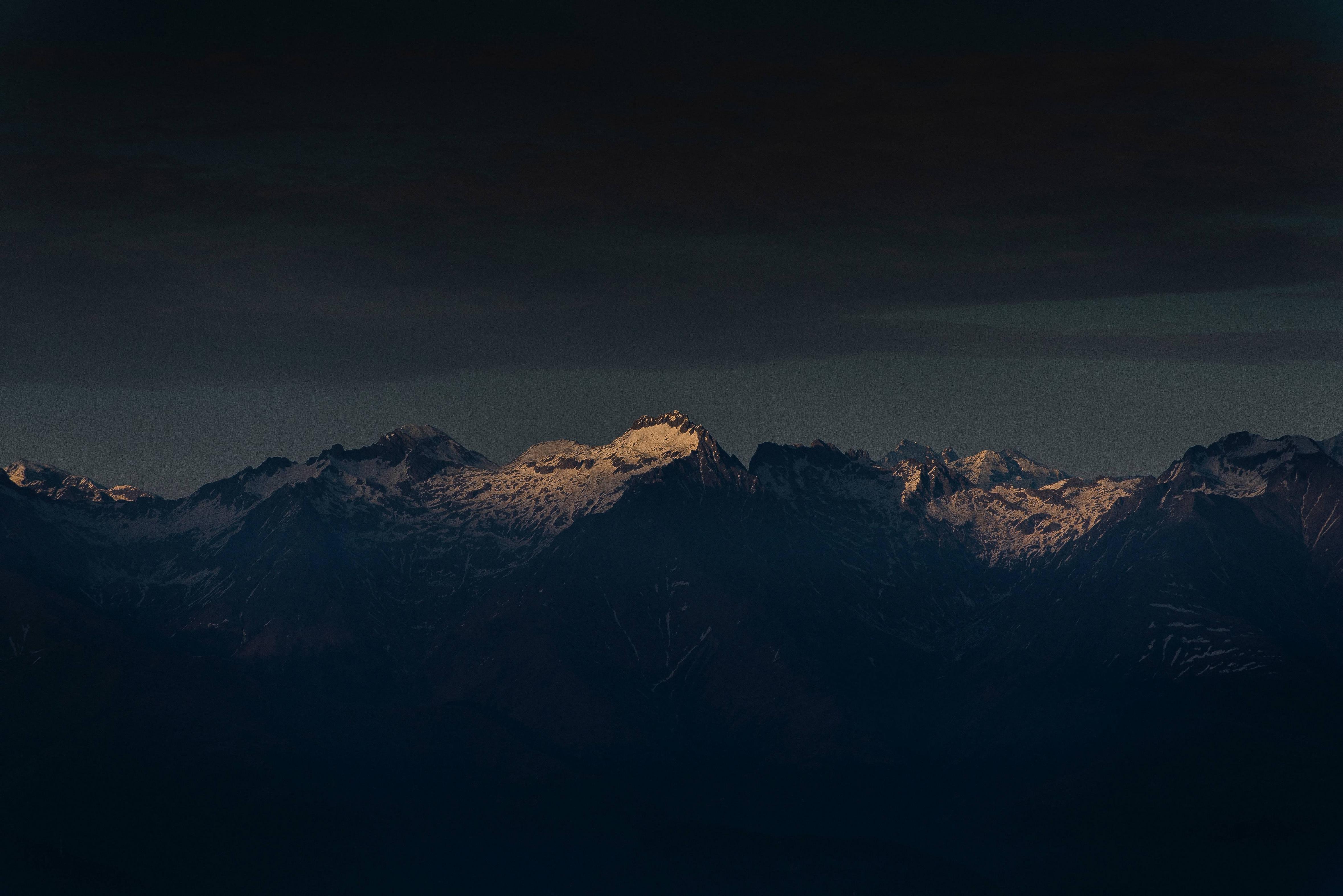 4716x3148 Clean Night Sky And Mountains Peak Wallpaper, HD Nature 4K Wallpaper, Image, Photo and Background