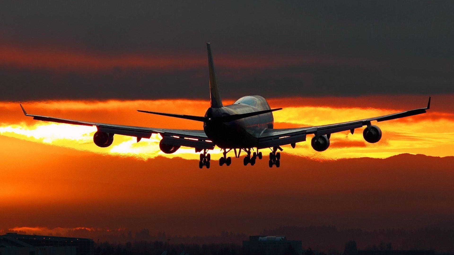 1920x1080 Airplane Landing Desktop Wallpaper 07493