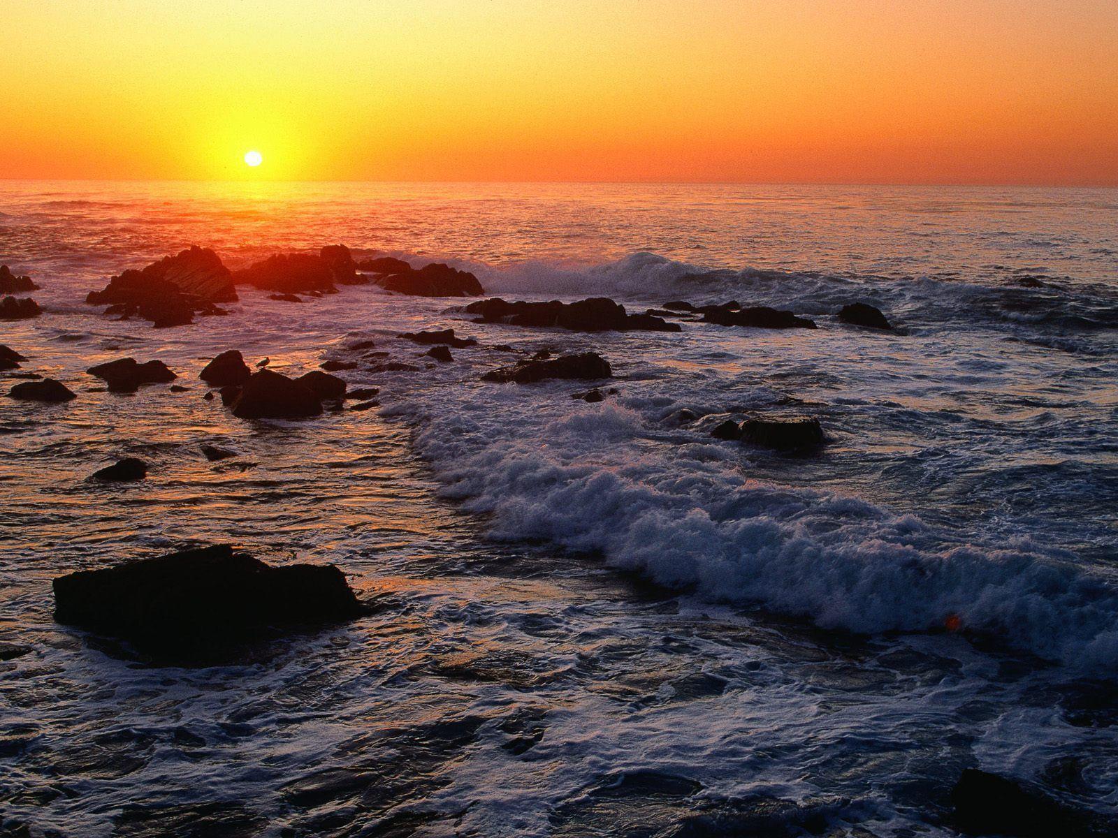 1600x1200 Monterey California one of my most favorite places to go. Ocean sunset, California wallpaper, California photo