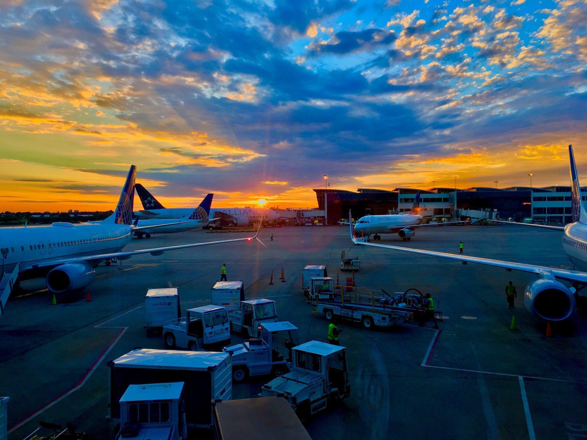 2048x1536 Houston Airport Sunset. Houston airport, Sunset, Hometown