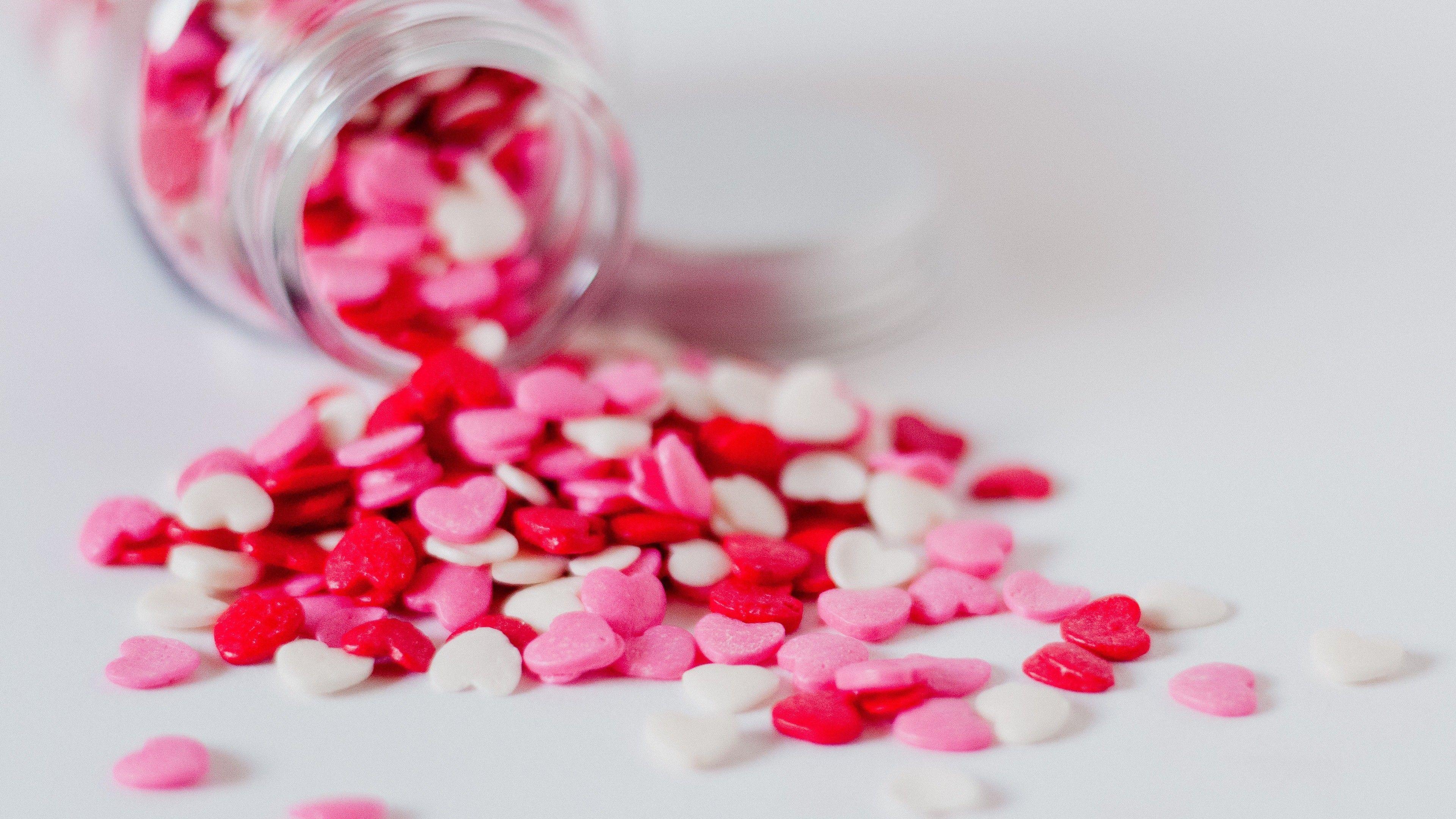 3840x2160 Valentines Day Colorful Heart Candy Chocolate 4k Wallpaper Wallpaper Valentine's Candy