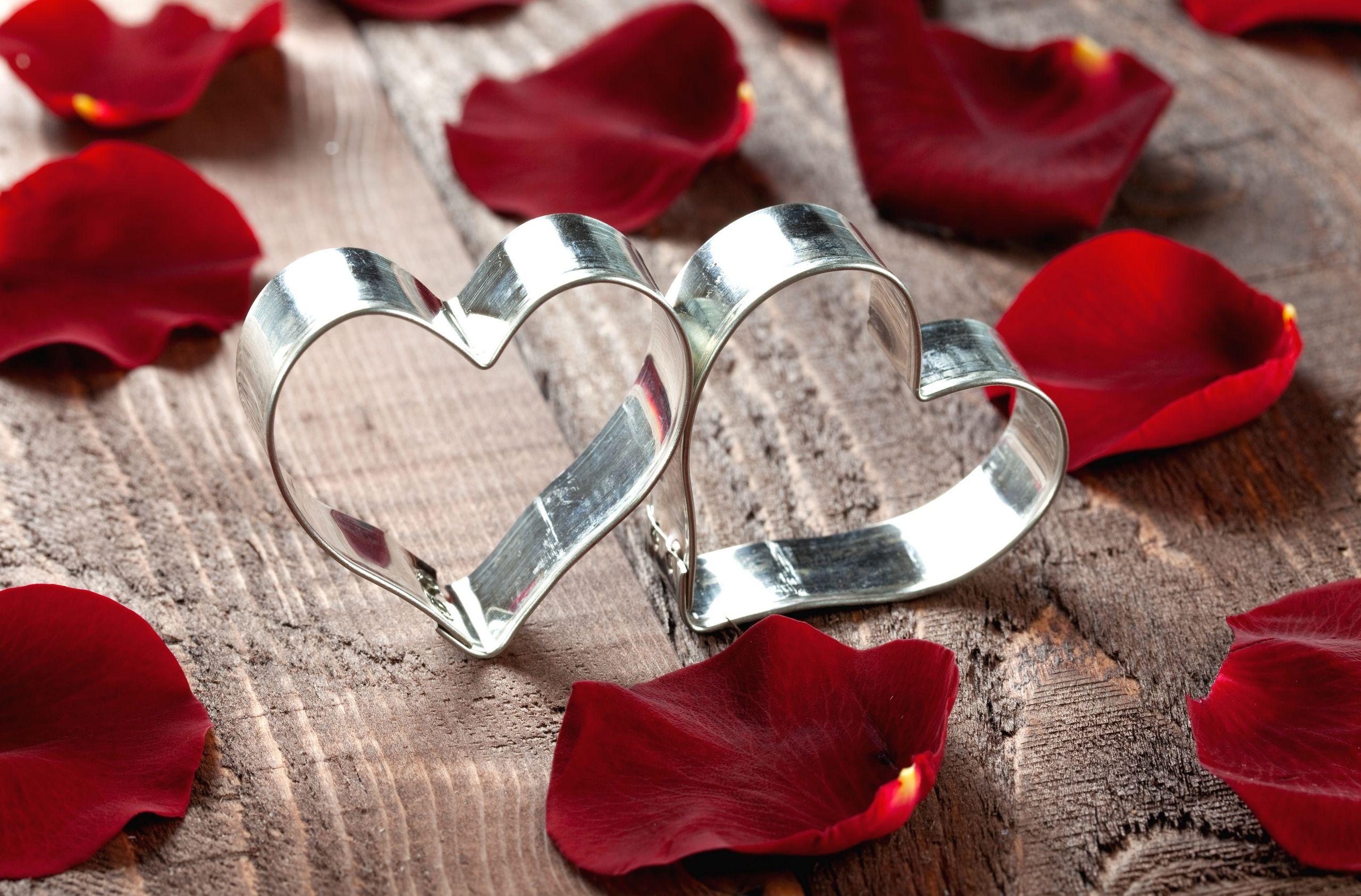 2560x1686 Valentines day and hearts. Love wallpaper download, Happy valentines day picture, Wallpaper for facebook