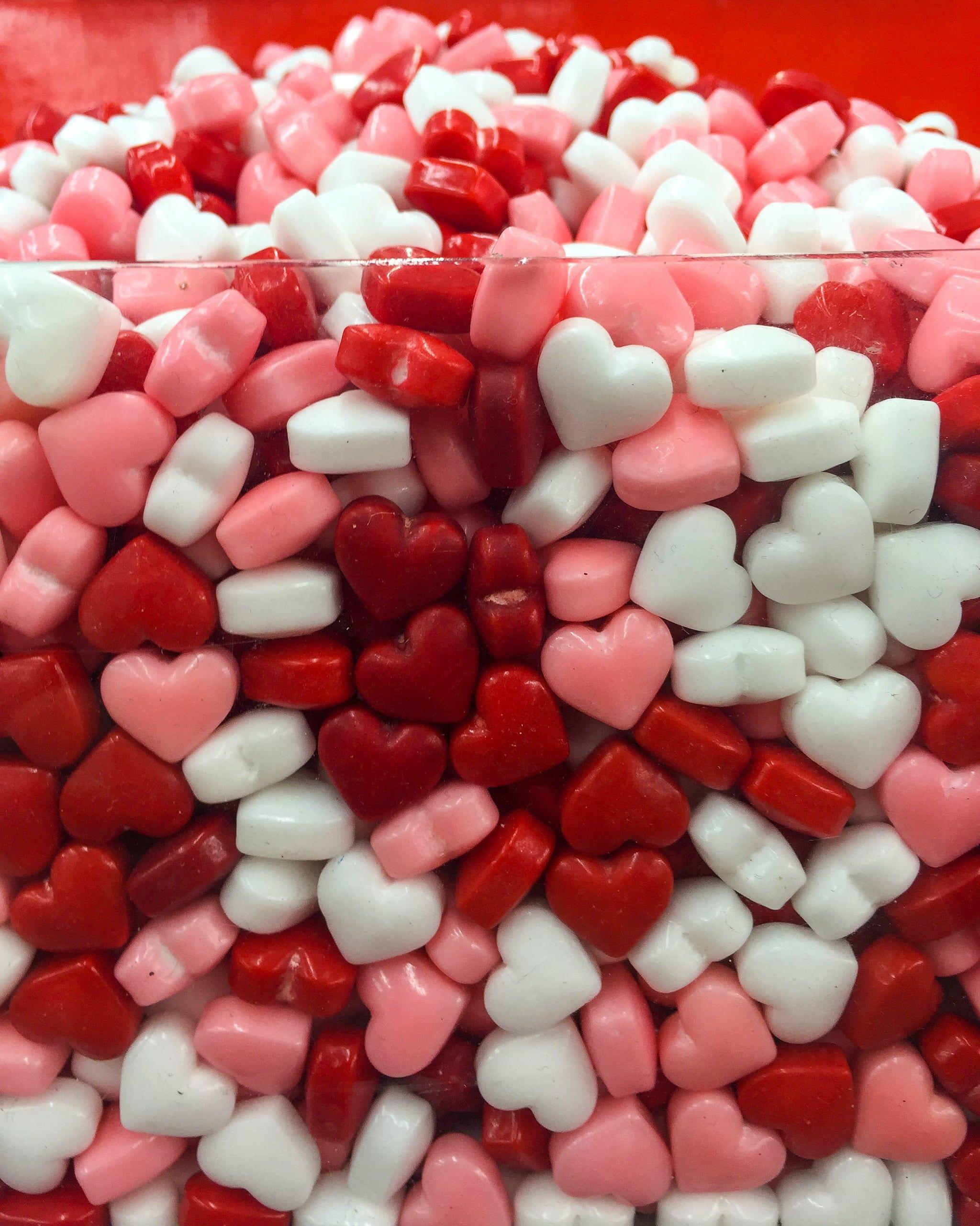 2048x2560 Valentine's Day Wallpaper For Your Home Screen Aesthetic