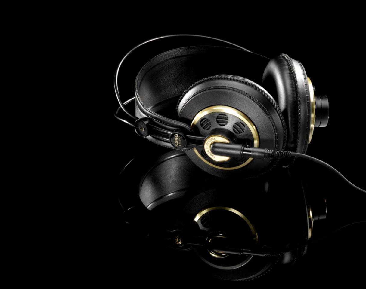 1216x962 Cool Headphones Wallpaper