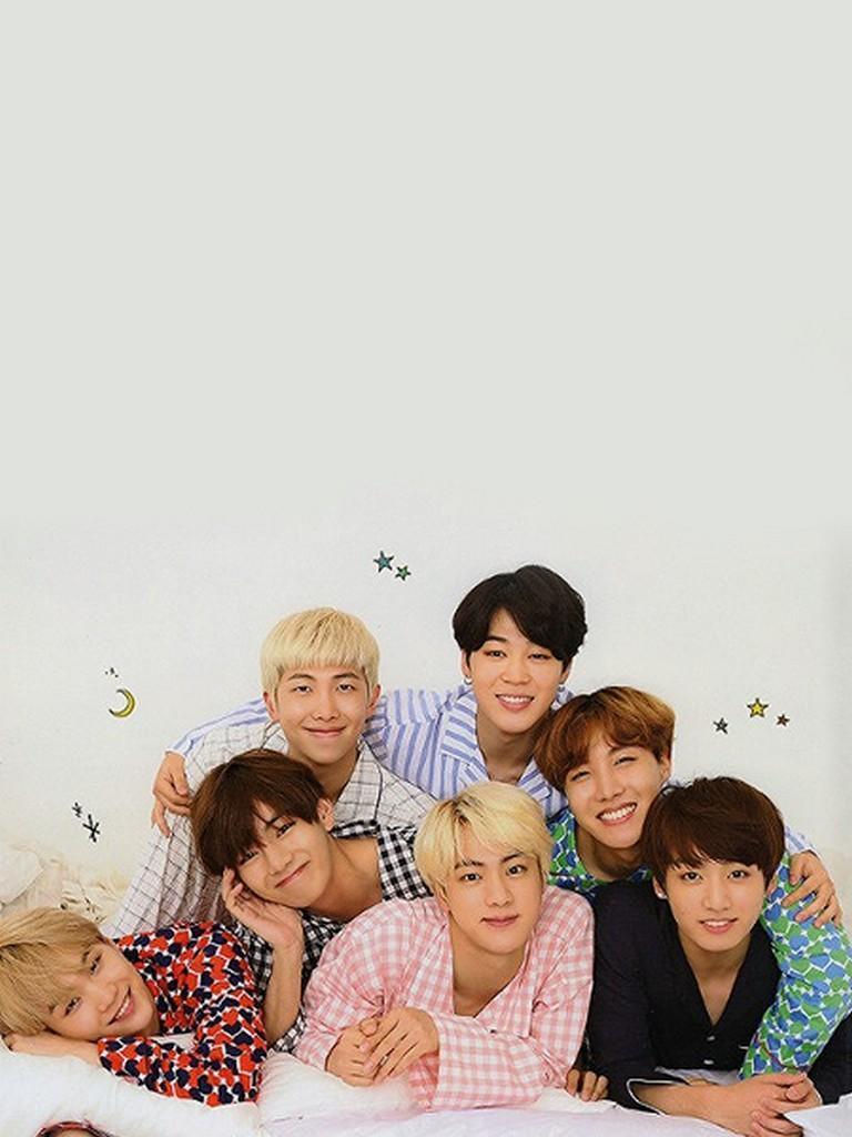 768x1024 BTS Funny Wallpaper