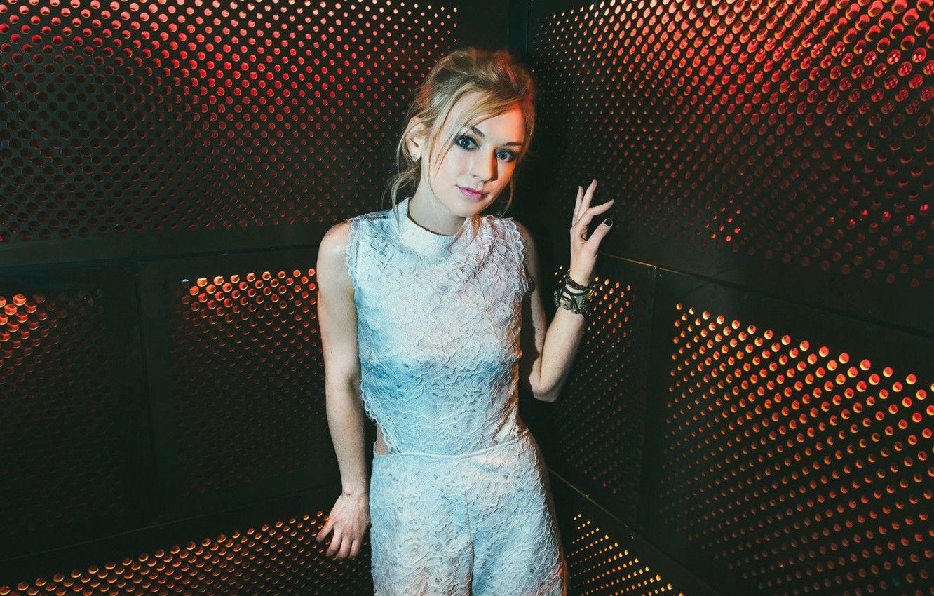 1332x850 Wallpaper actress, Emily Kinney, Emily Kinney image for desktop, section фильмы
