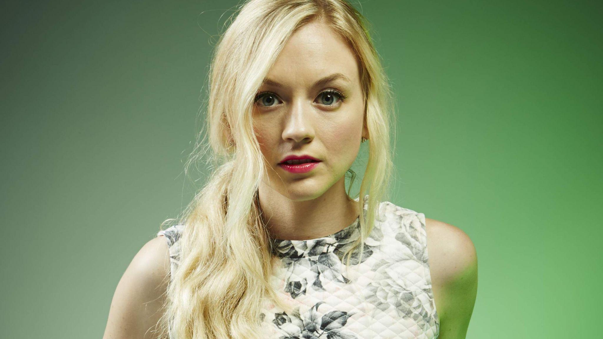 Emily Kinney Wallpapers Top Free Emily Kinney Backgrounds