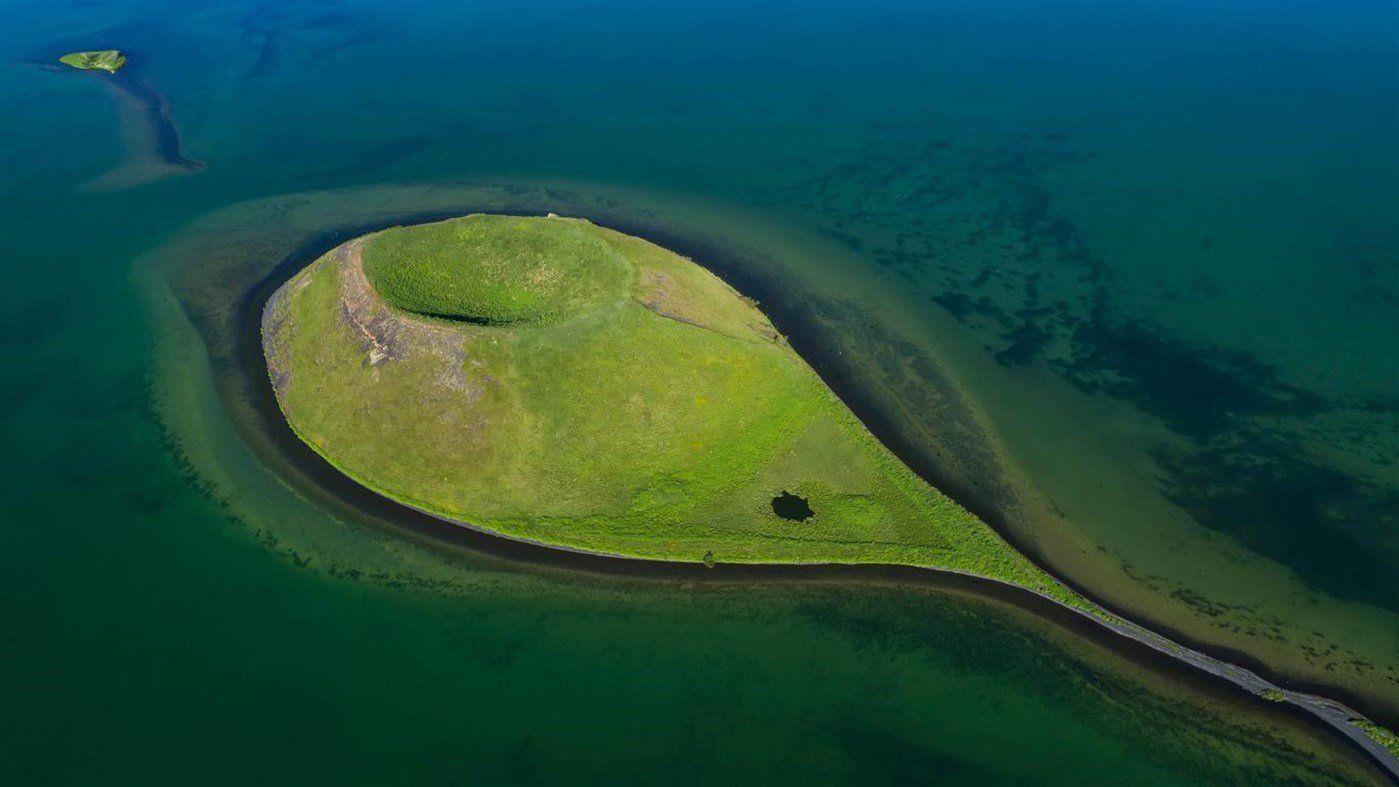 1399x787 Microsoft release new free Aerial Iceland 4K Windows 10 wallpaper pack