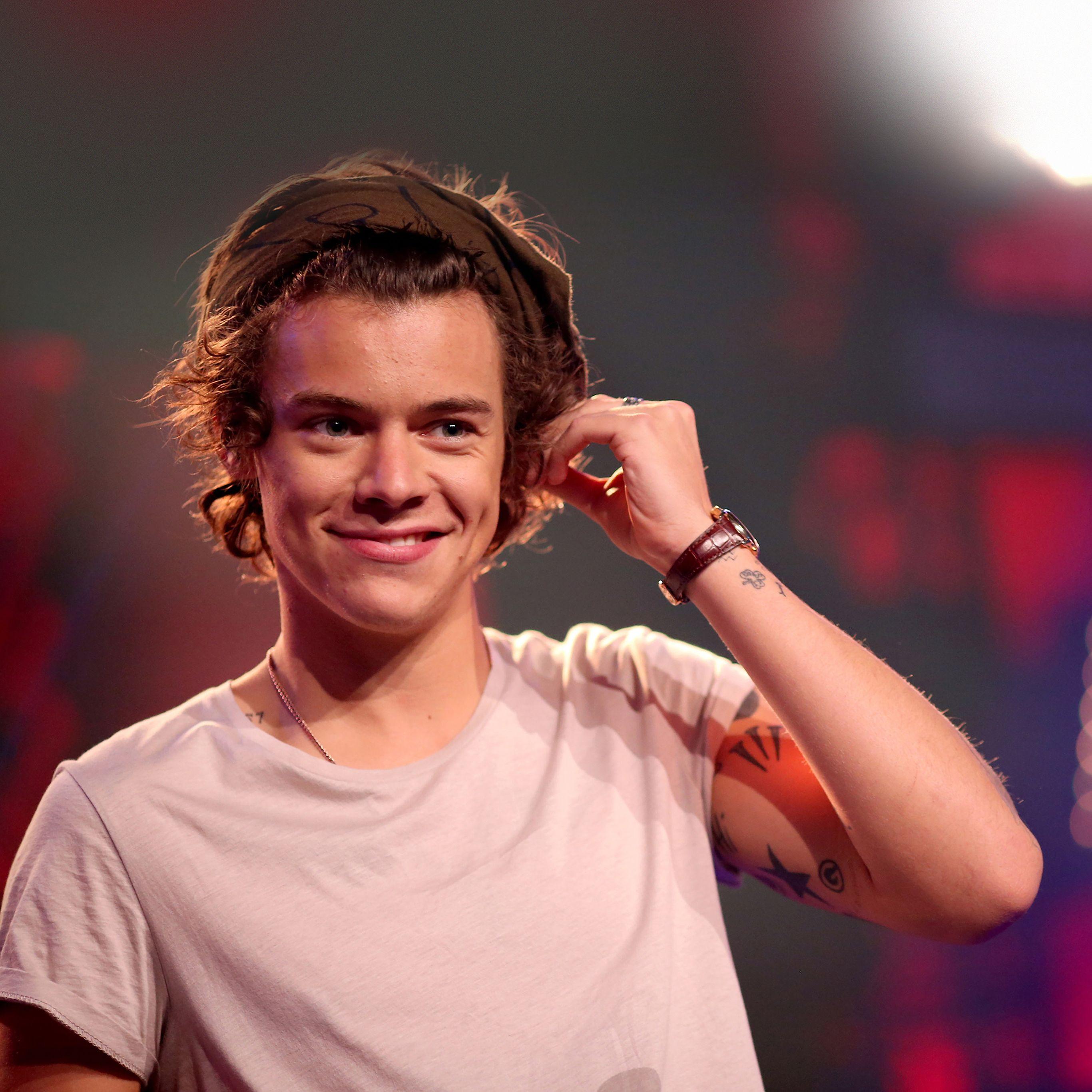 2732x2732 Harry Styles Geminis Music