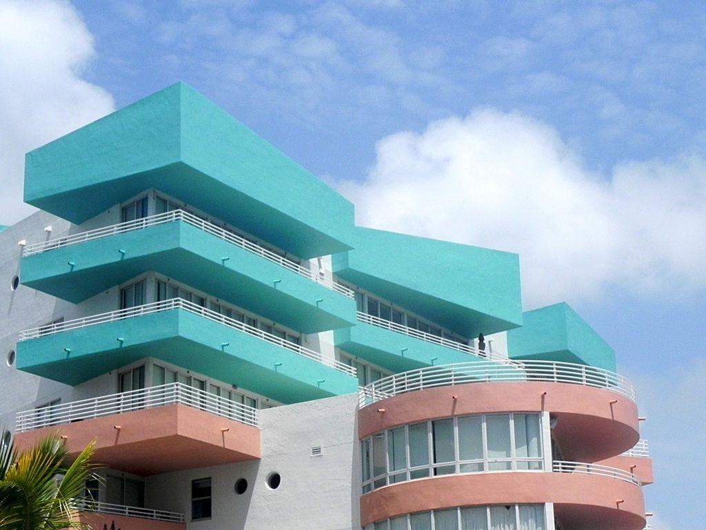 1024x768 Hotel Art Deco